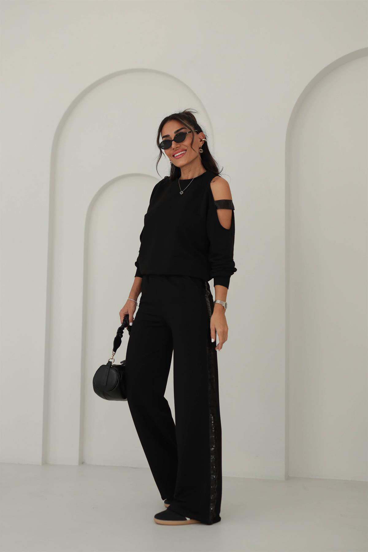 1016 Omuz Düğme ve Payet Detaylı Takım