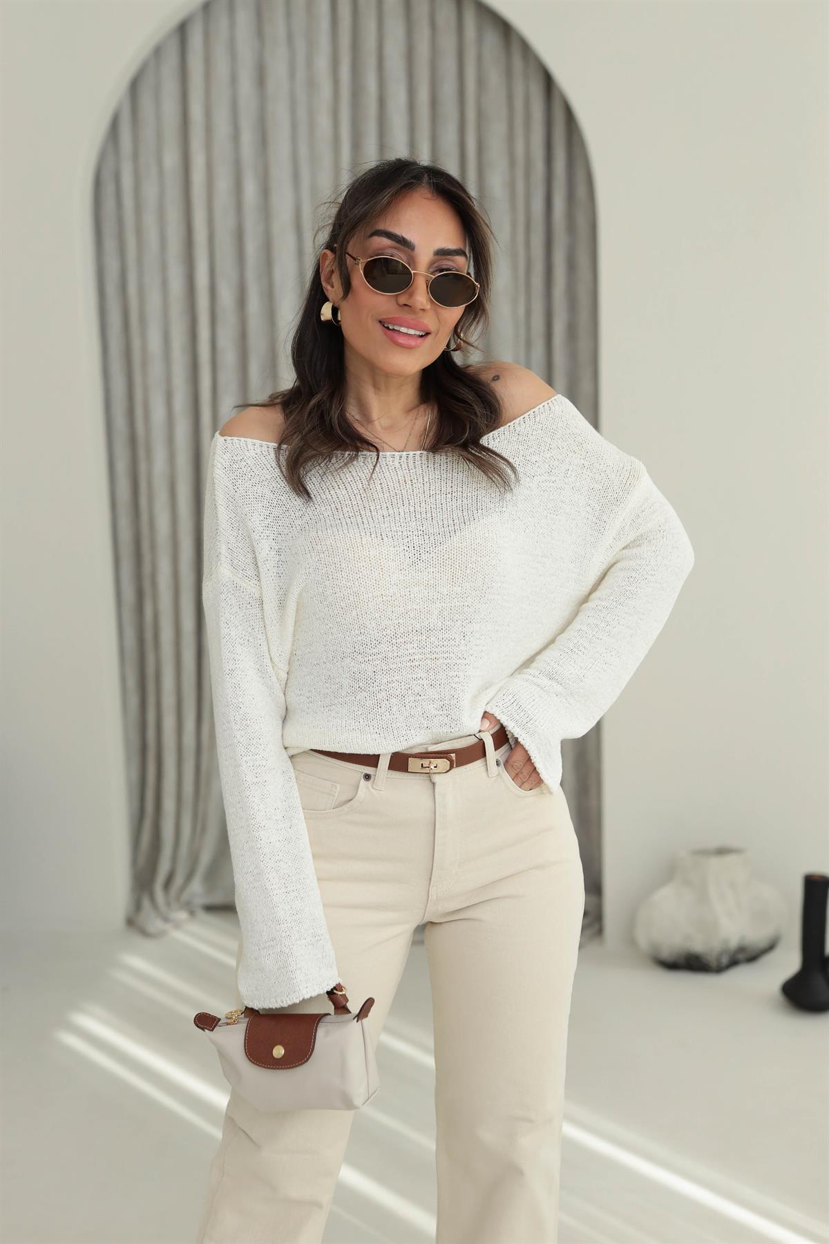 4455 Kayık Yaka Triko EKRU