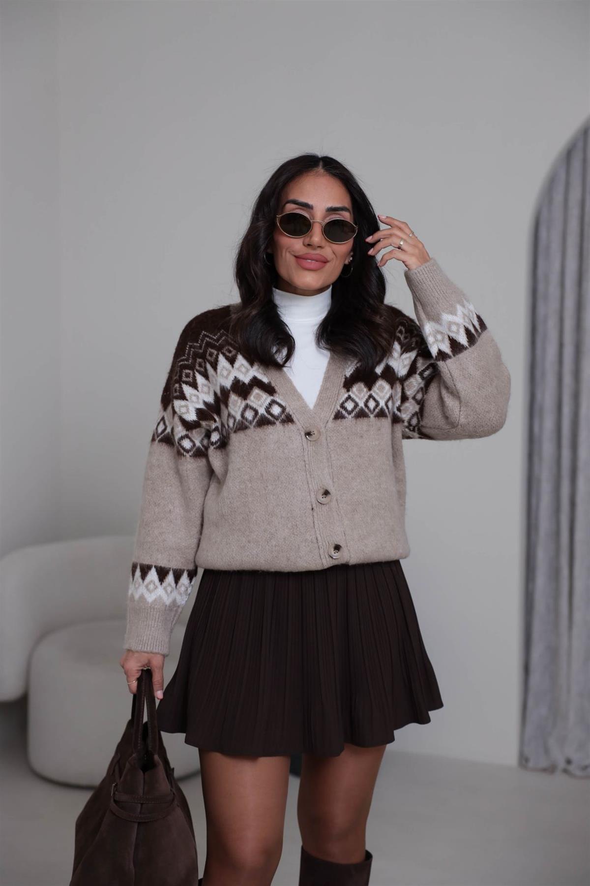 0174 Desenli V Yaka Yünlü Hırka SÜTLÜ KAHVE