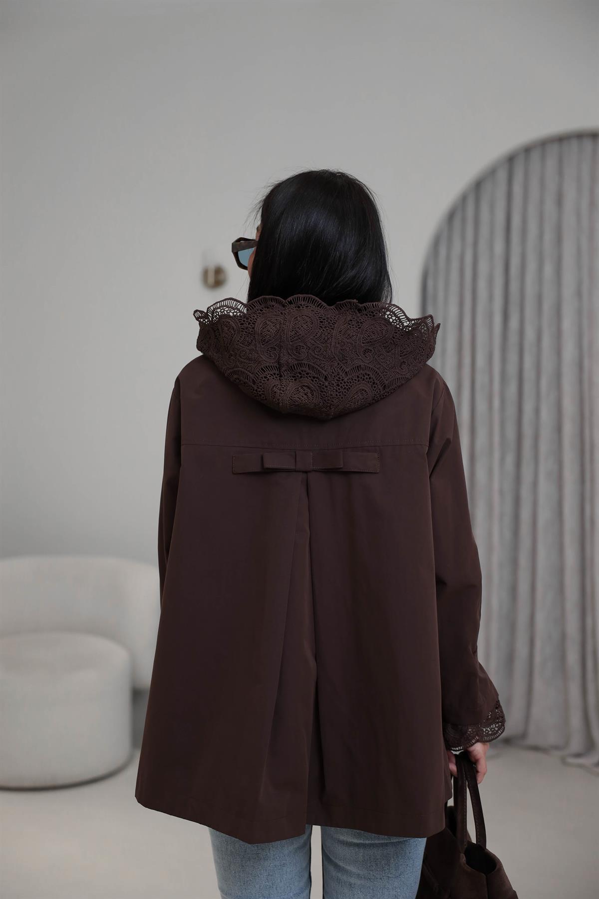 9719 Güpür Detay Teknik Kumaş Trençkot KAHVE