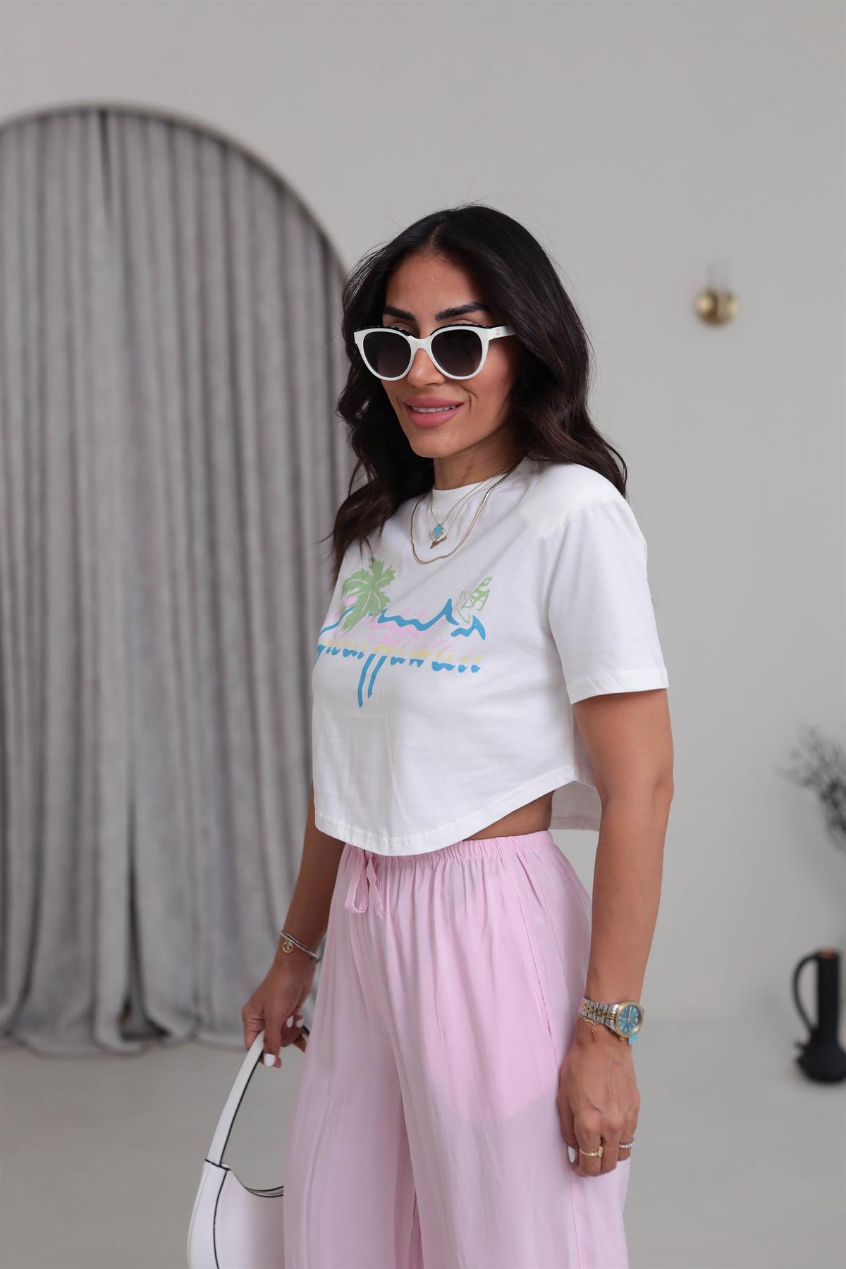 0285 Great Hawaii Baskılı Vatkalı Crop Tshirt EKRU