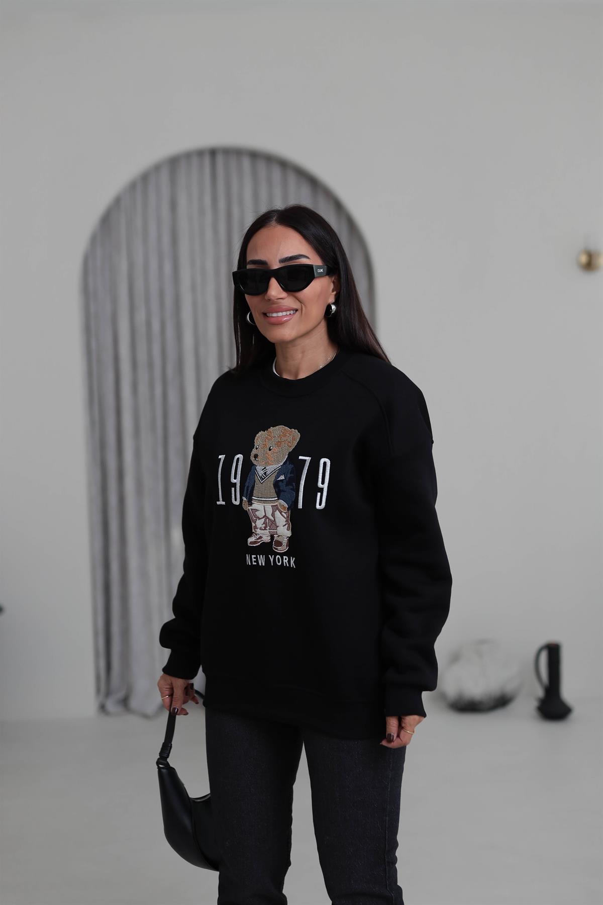 0417 Bisiklet Yaka Şardonlu Teddy Baskılı Sweatshirt SİYAH