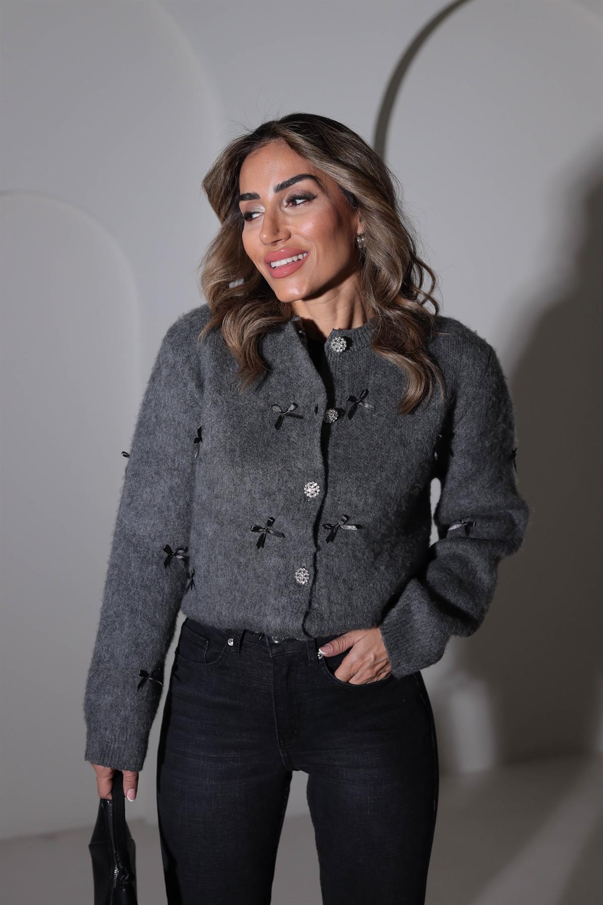 Taş Düğmeli Fiyonk Detaylı Hırka ANTRASİT