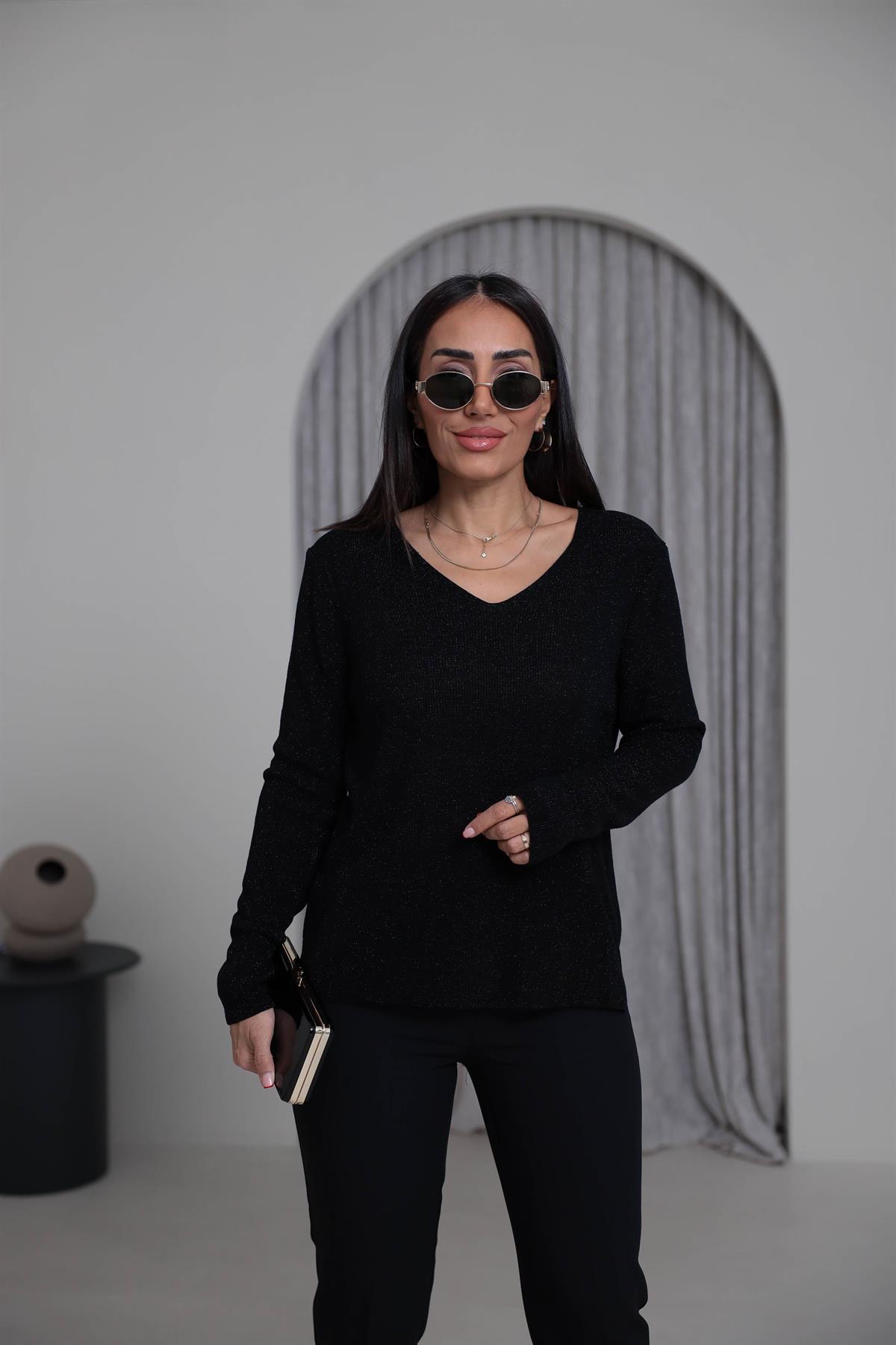 152 V Yaka Simli Viskon Triko Bluz SİYAH