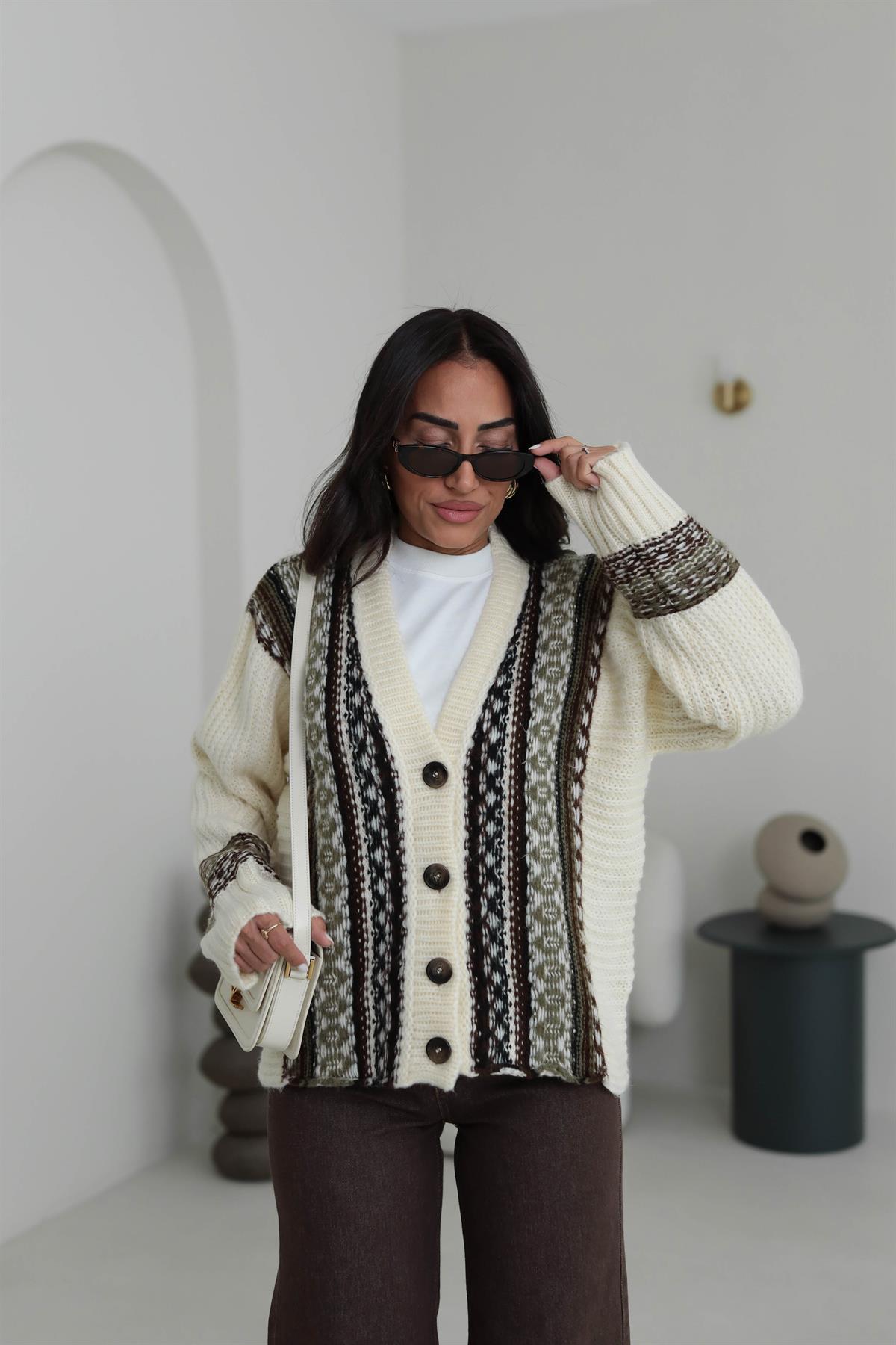 5057 Retro Nordic Triko Hırka EKRU