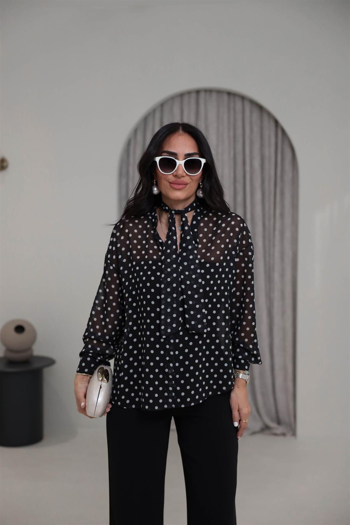 4130 Fular Detay Puantiyeli Şifon Gömlek SİYAH