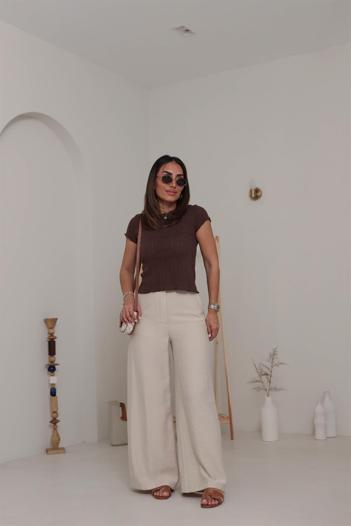 1834 Yaka İşlemeli Kısa Kol Tshirt KAHVE