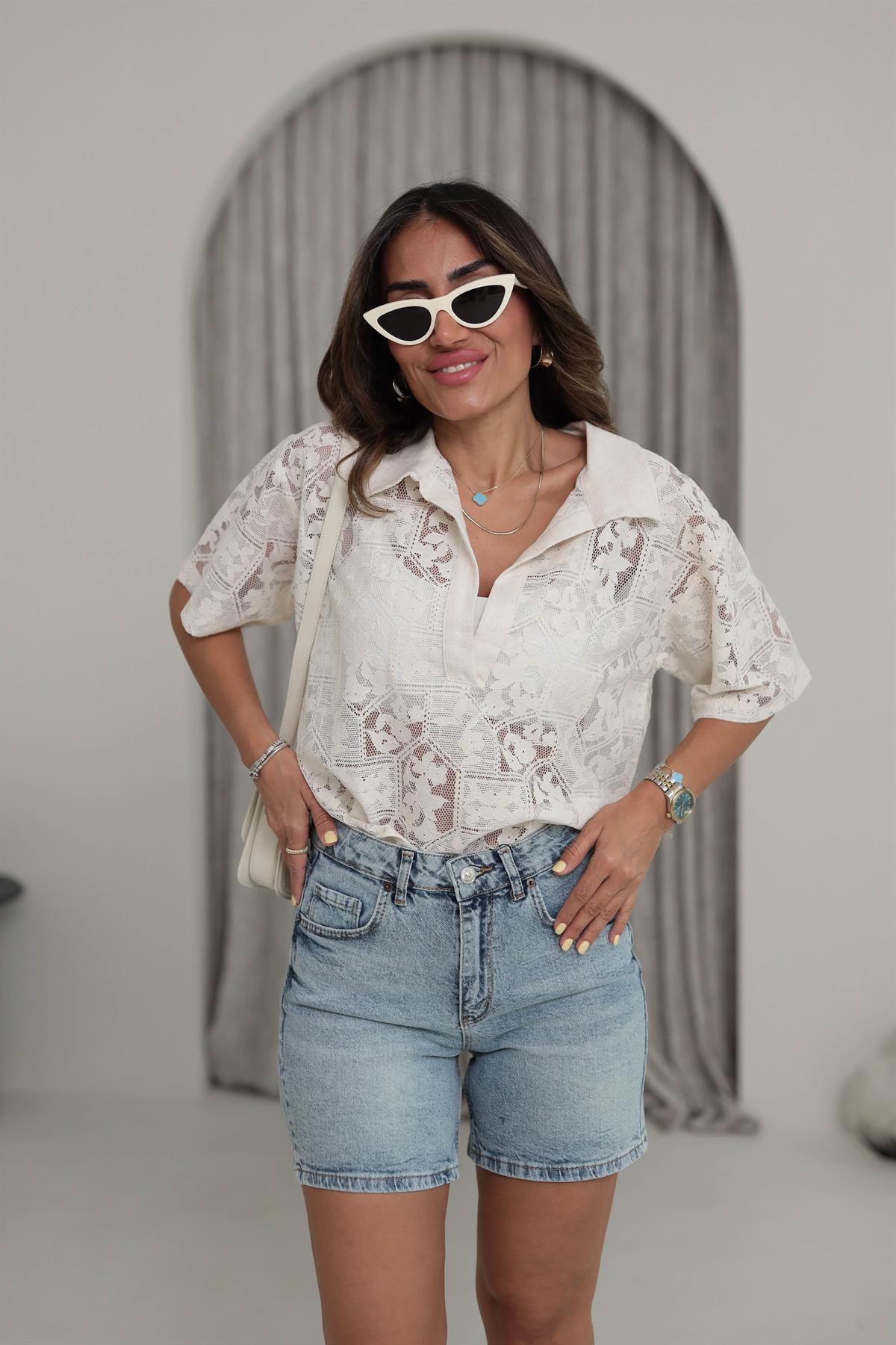 9865 Gömlek Yaka Kısa Kol Dantel Bluz KREM