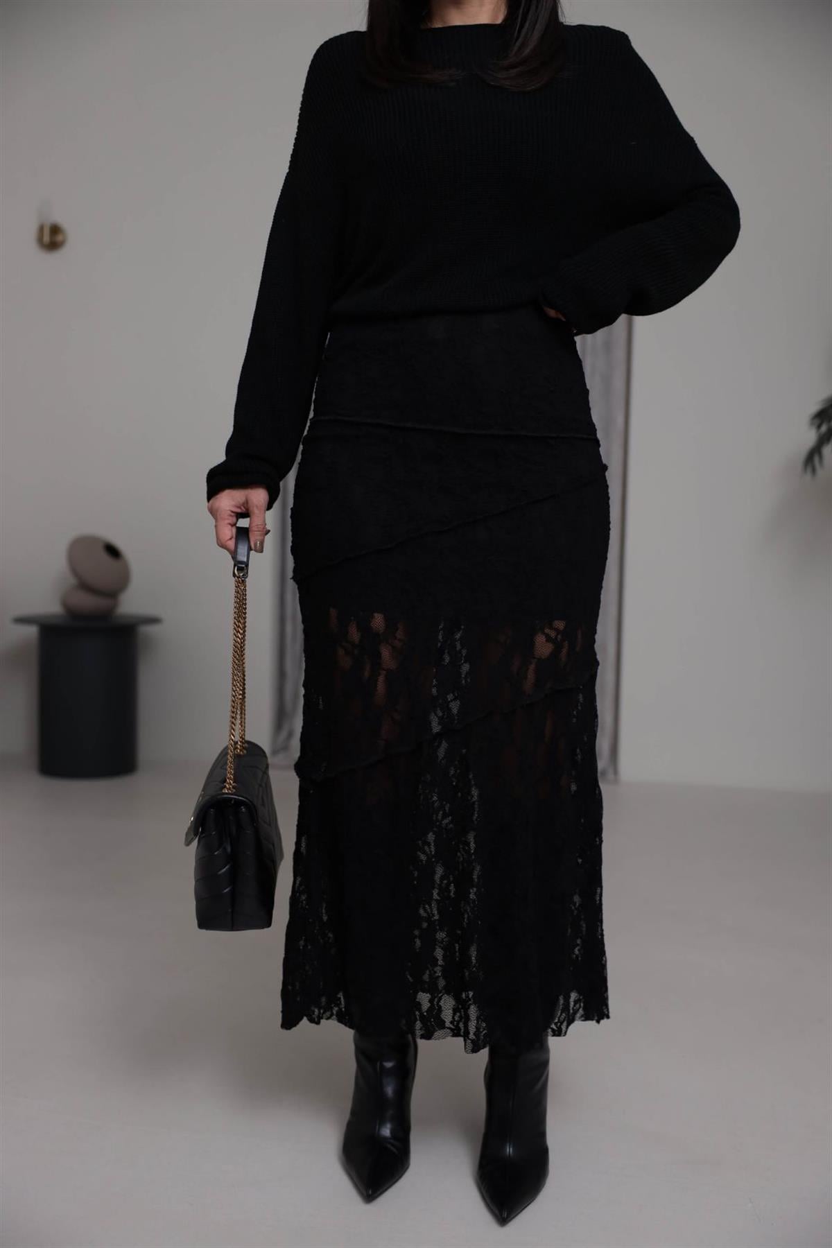 8818 Astarlı Dikiş Detaylı Dantel Etek SİYAH