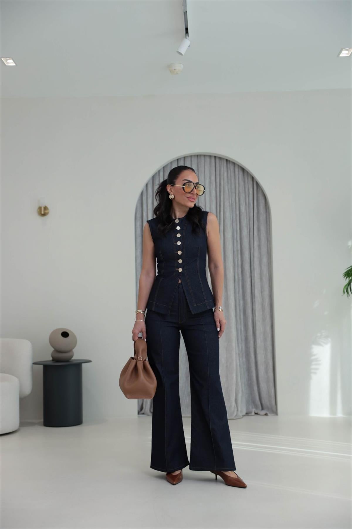 8053 Gold Düğmeli Yelekli Likralı Takım LACİVERT