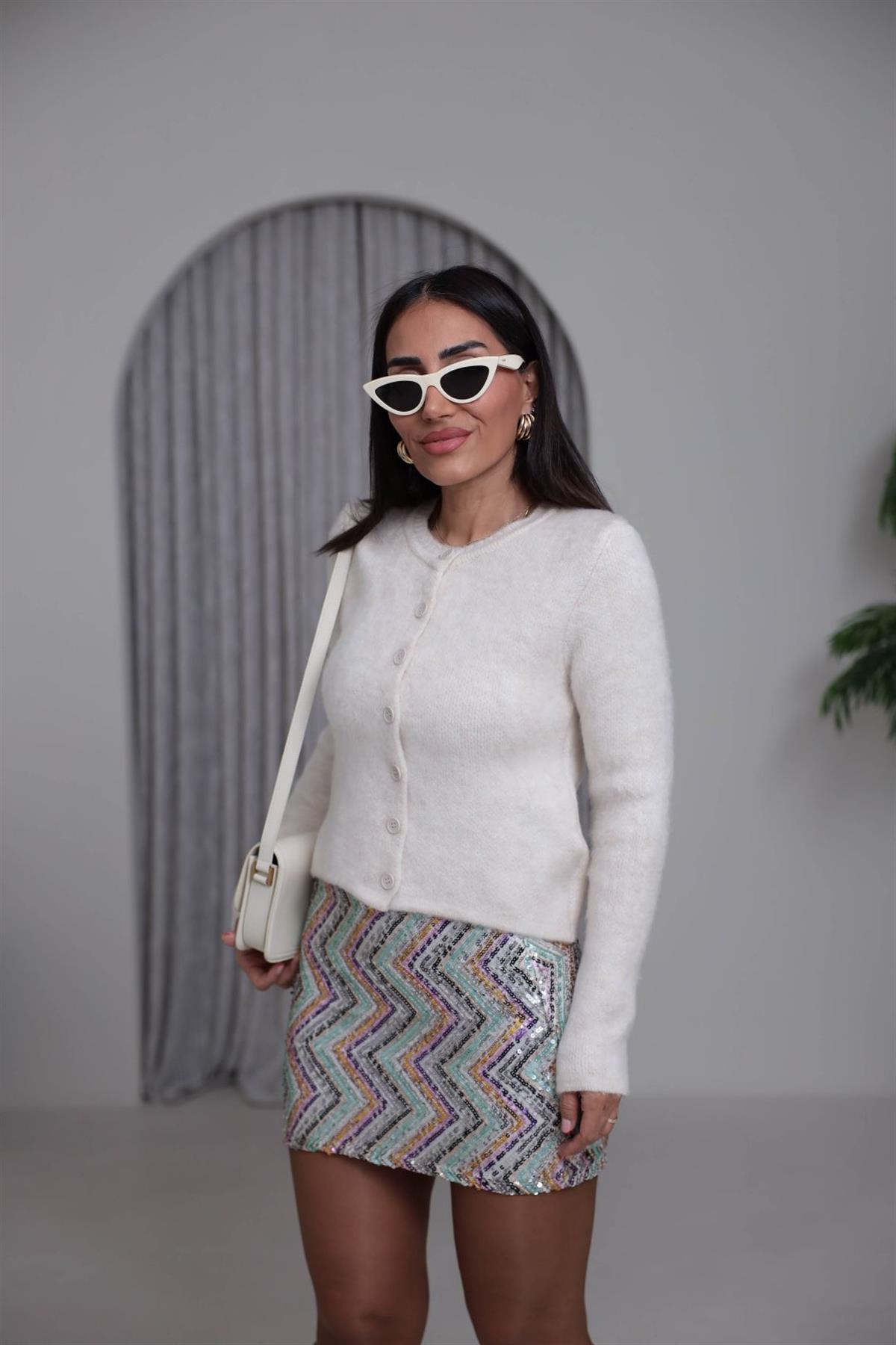 0157 Bisiklet Yaka Düğmeli Yumoş Hırka KREM