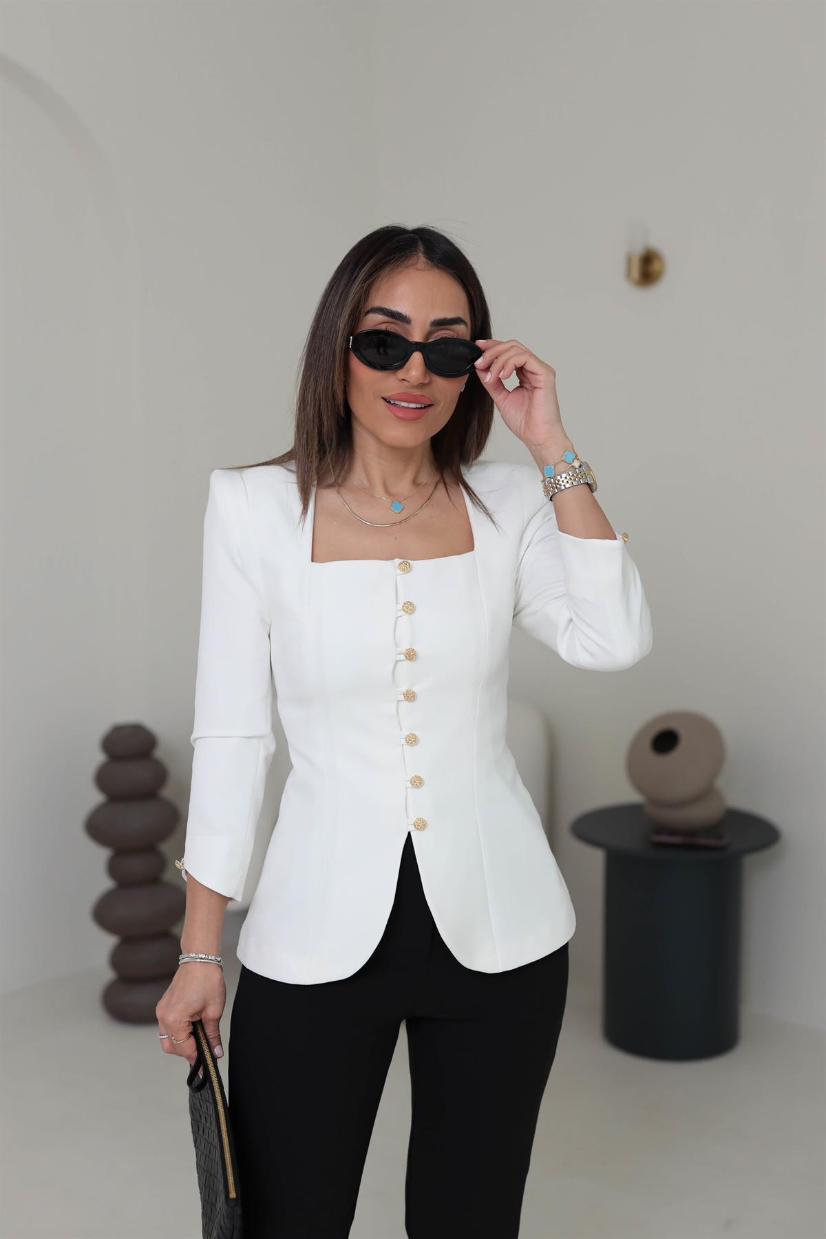 8637 Kare Yaka Gold Düğmeli Blazer Ceket BEYAZ