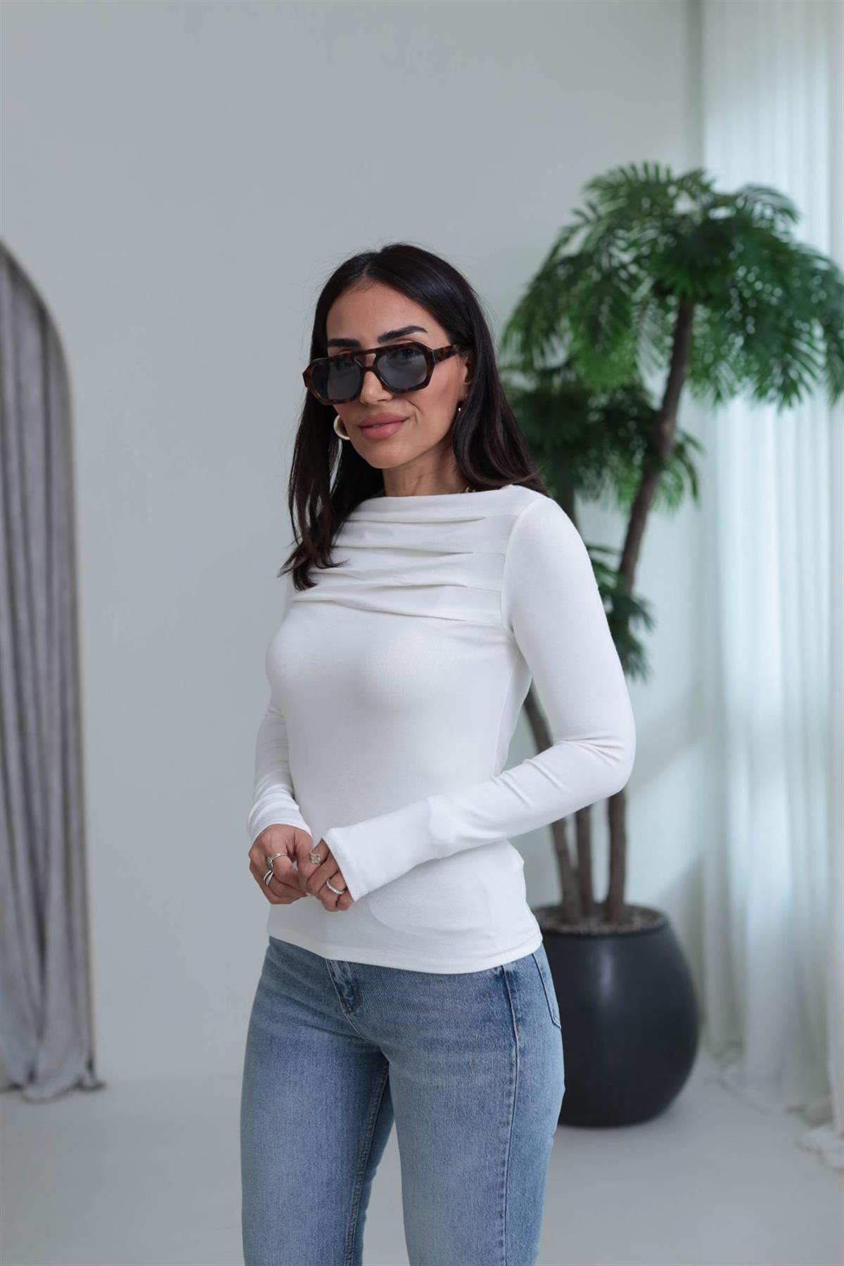 6504 Önü Pileli Viskon Bluz EKRU