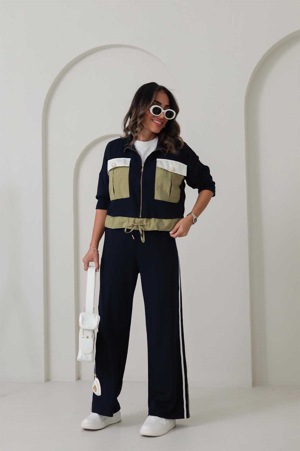 2970 Cepli Gold Düğmeli Premium Kumaş Takım LACİVERT