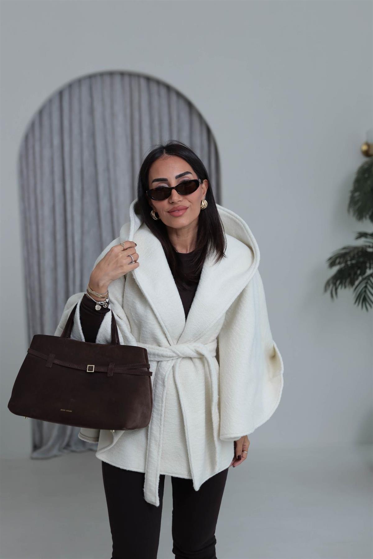 0588 Kaşe Panço Kaban KREM