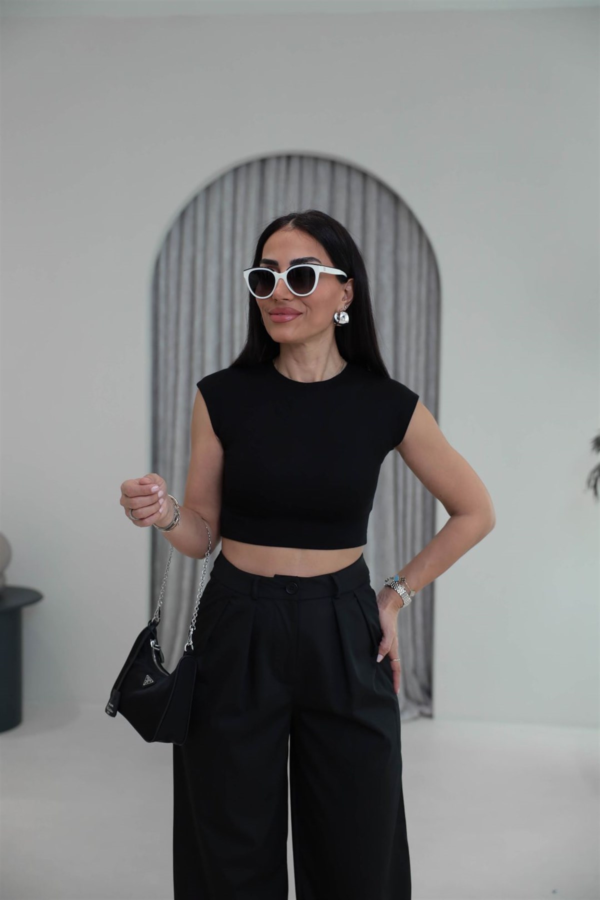 0528 Pamuk ve Modal Karışımlı Crop Top SİYAH