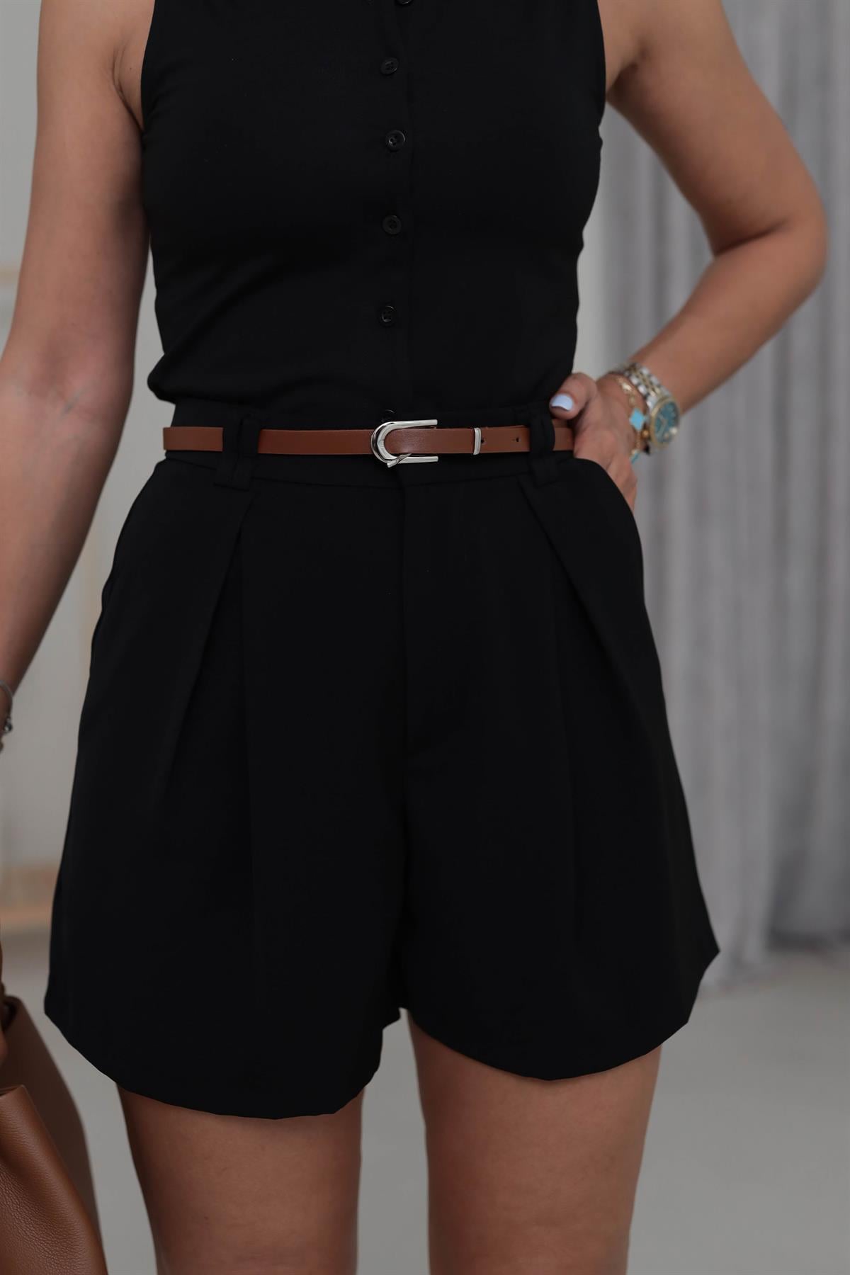 0404 Kemerli Pensli Geniş Paça Şort SİYAH