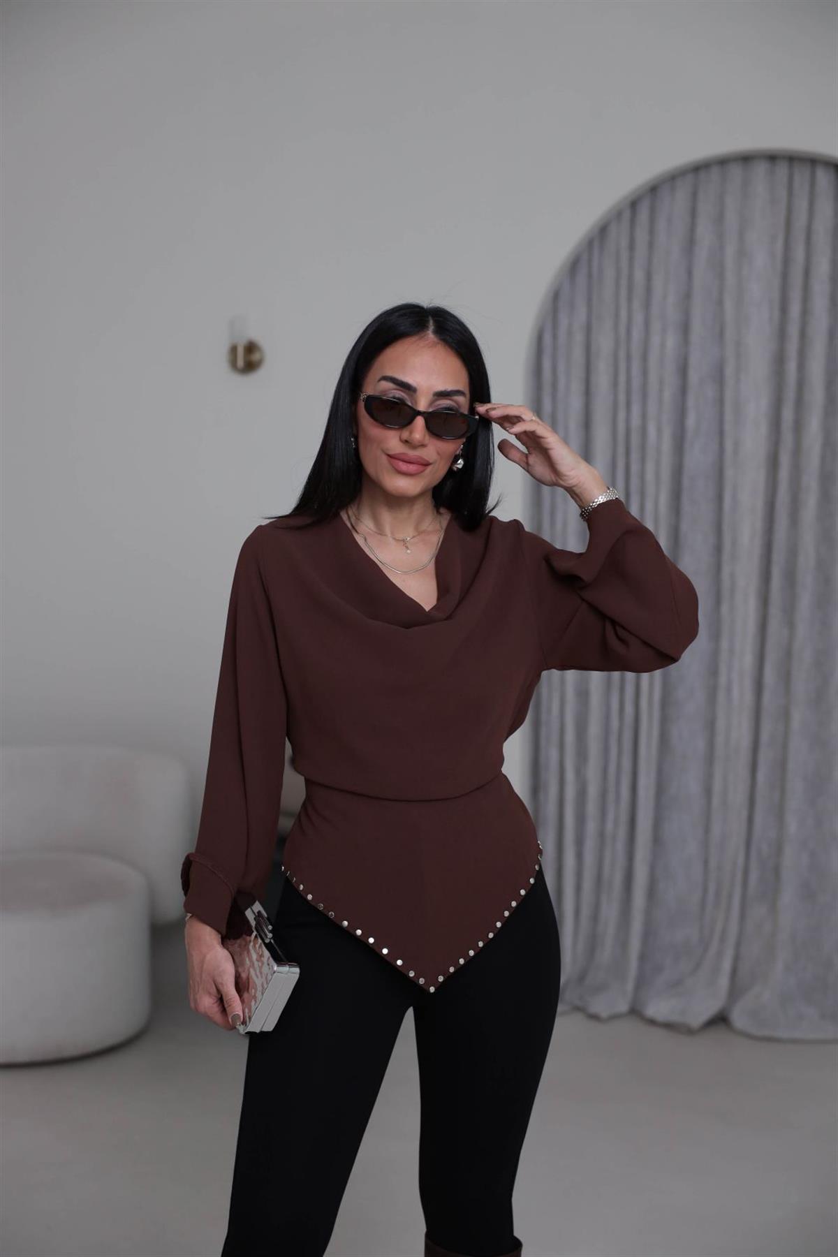 1243 Zımbalı Kuşaklı Asimetrik Bluz KAHVE