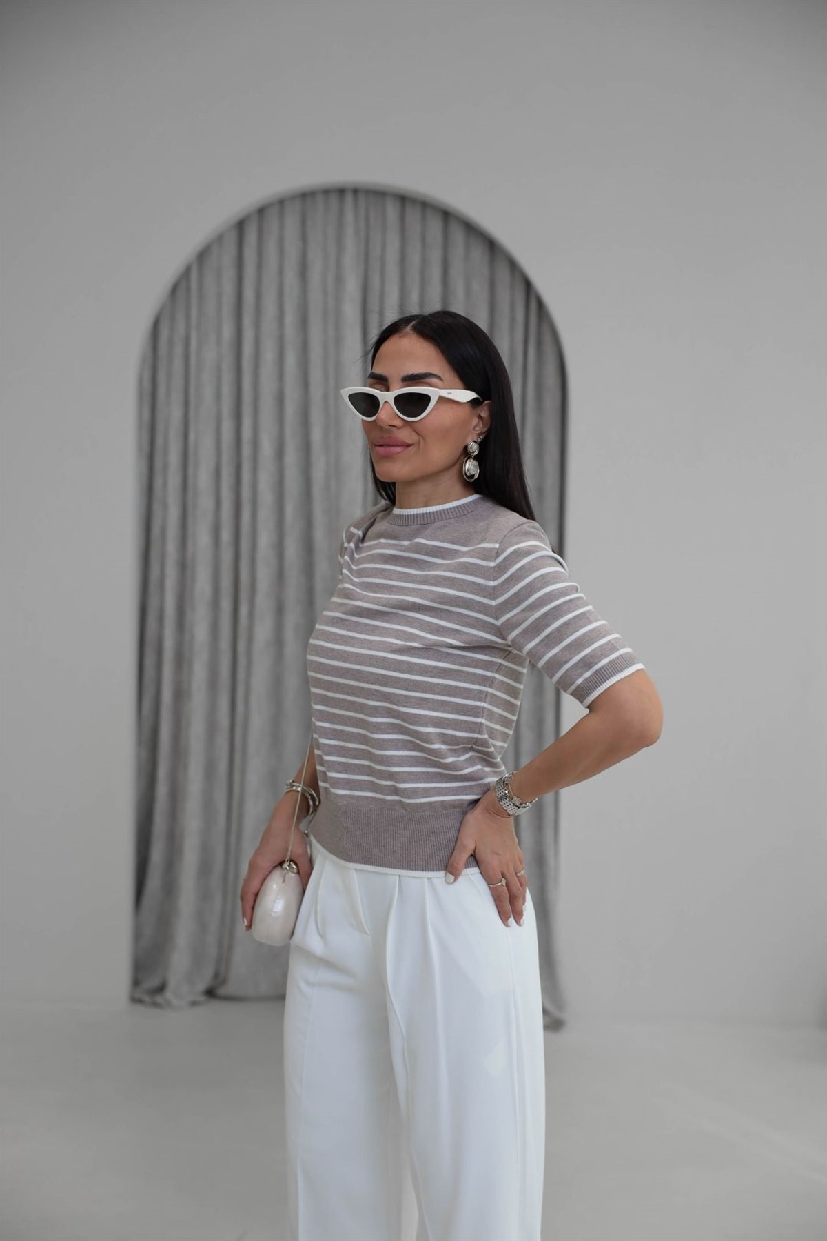 T-122 Çizgili Bisiklet Yaka Kısa Kol Triko Bluz SÜTLÜ KAHVE