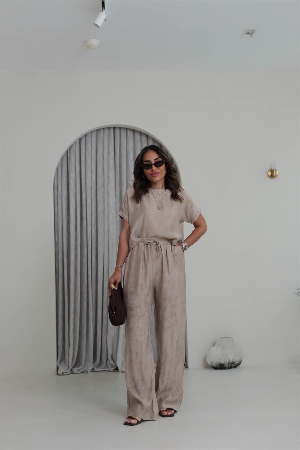 0450 Düşük Omuz Bluz Ve Geniş Paça Pantolon Takım VİZON