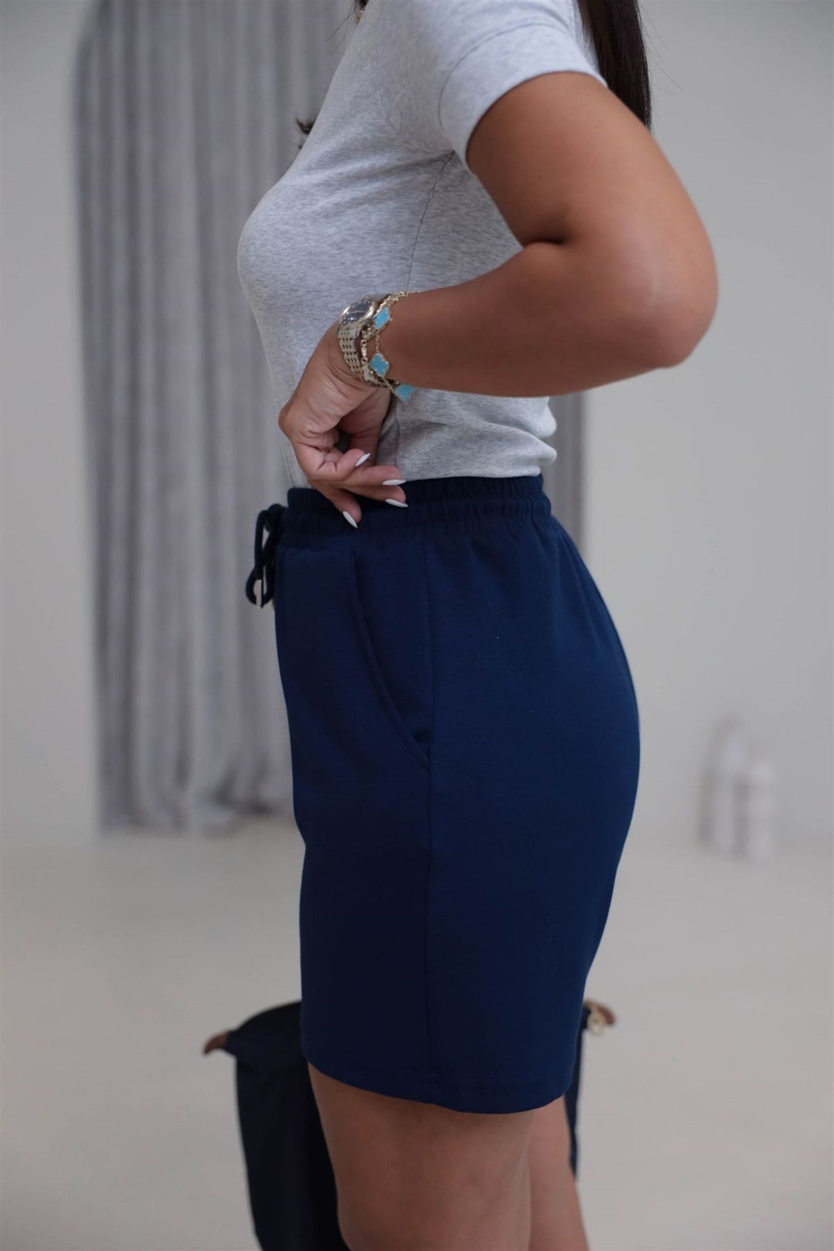 2599 Bel Lastikli Basic Rahat Şort LACİVERT