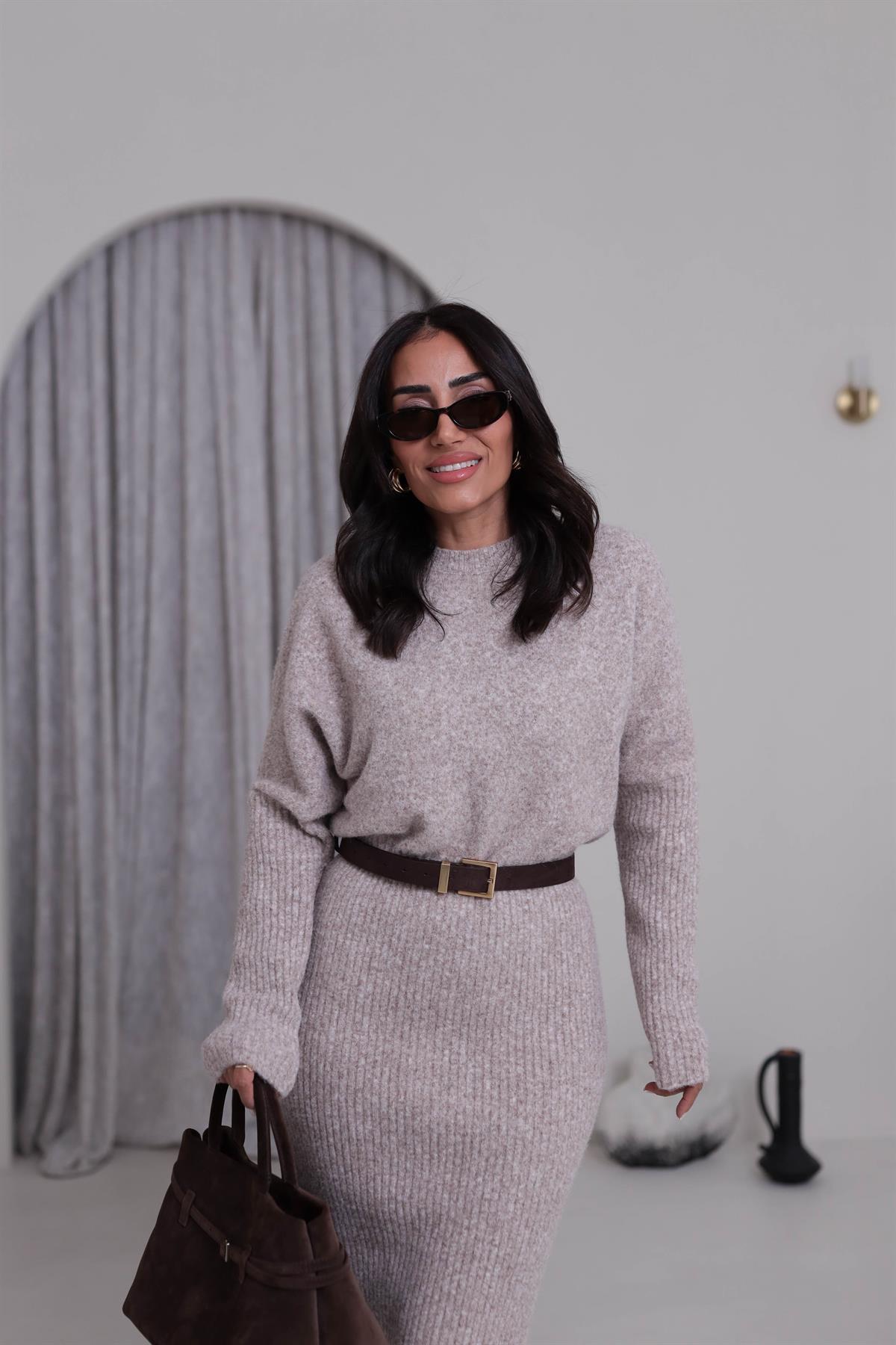 0260 Bisiklet Yaka Yumuşak Dokulu Triko  Elbise VİZON