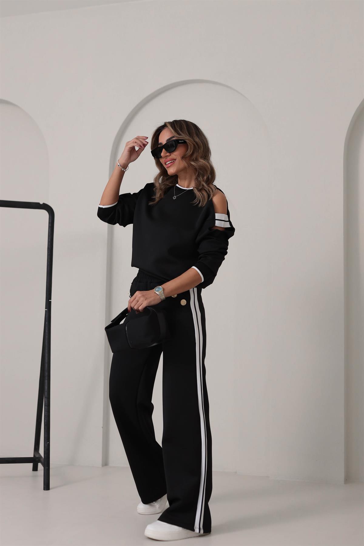 1032 Scuba Şerit Detay Düğmeli Takım SİYAH