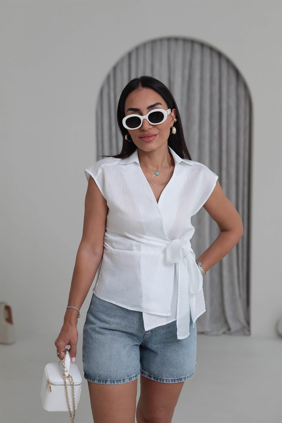 0438 Kruvaze Bağlamalı Çizgili Gömlek Bluz BEYAZ