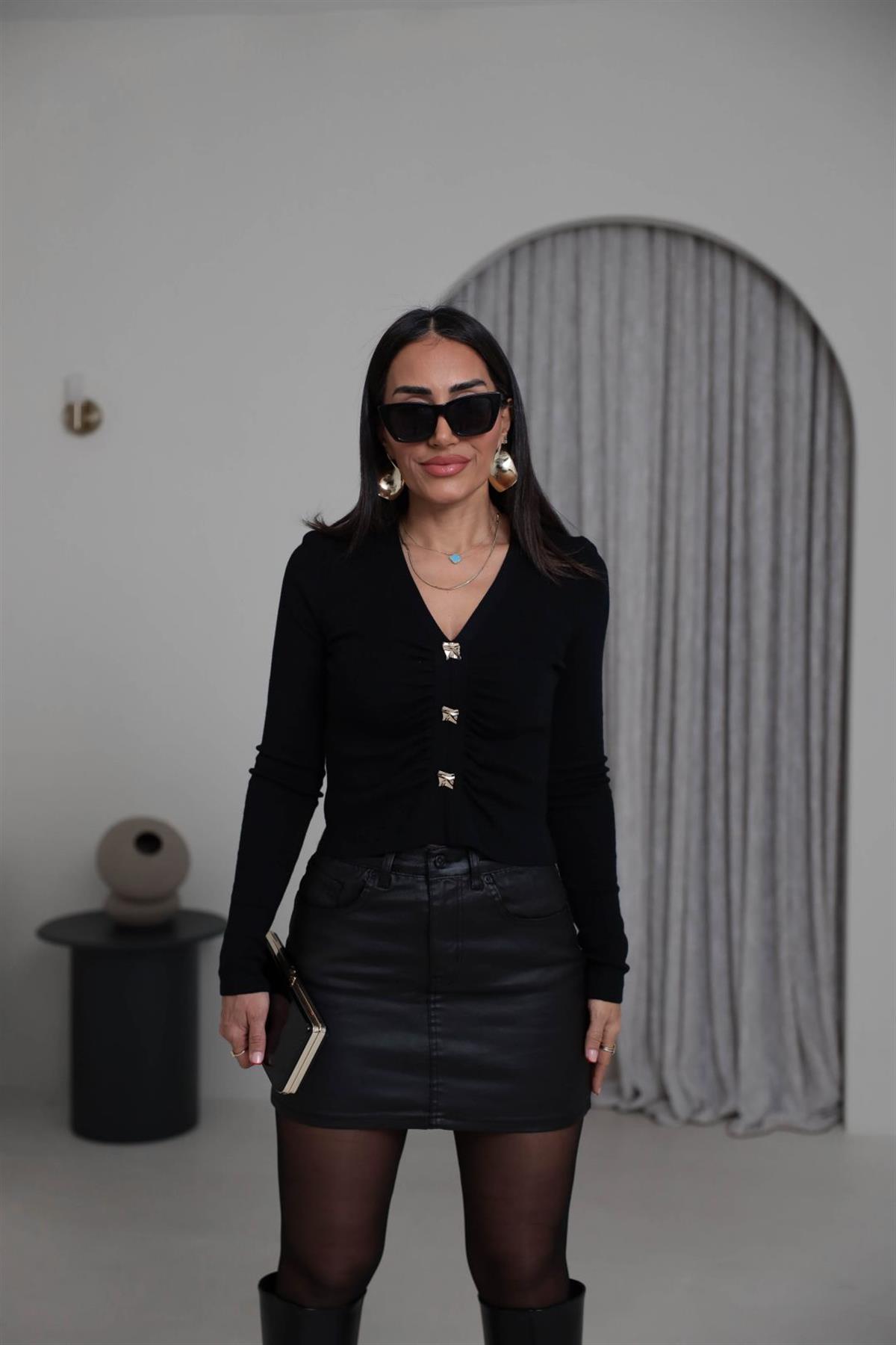 0805 Önü Büzgülü Düğme Detaylı Korsman Triko SİYAH