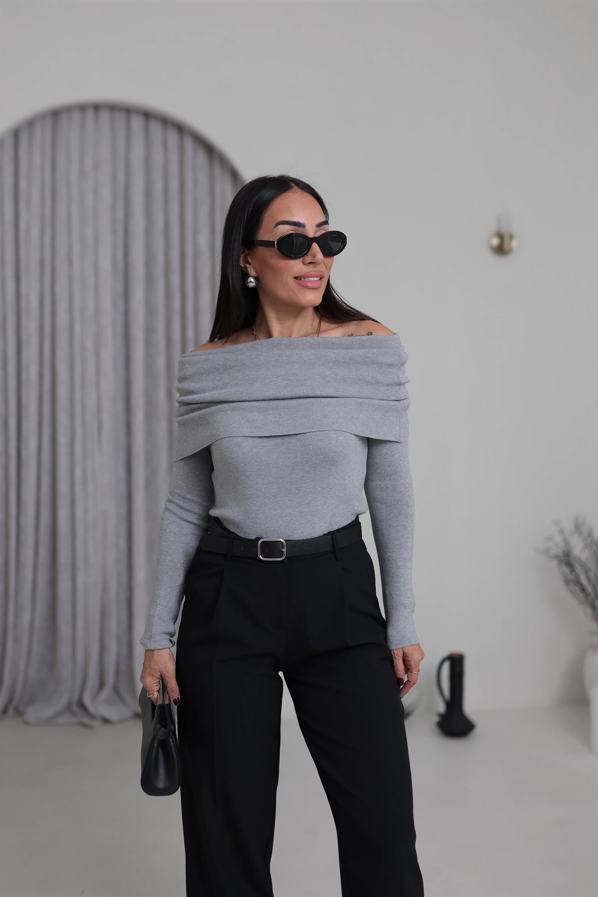 7687 Madonna Yaka Yumuşak Dokulu Triko GRİ