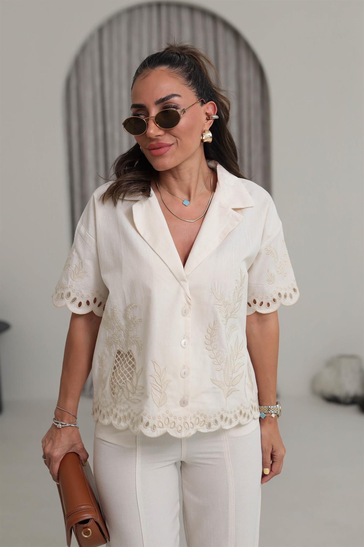 306 Ananas İşlemeli Kısa Kol  Koton Gömlek NATURAL