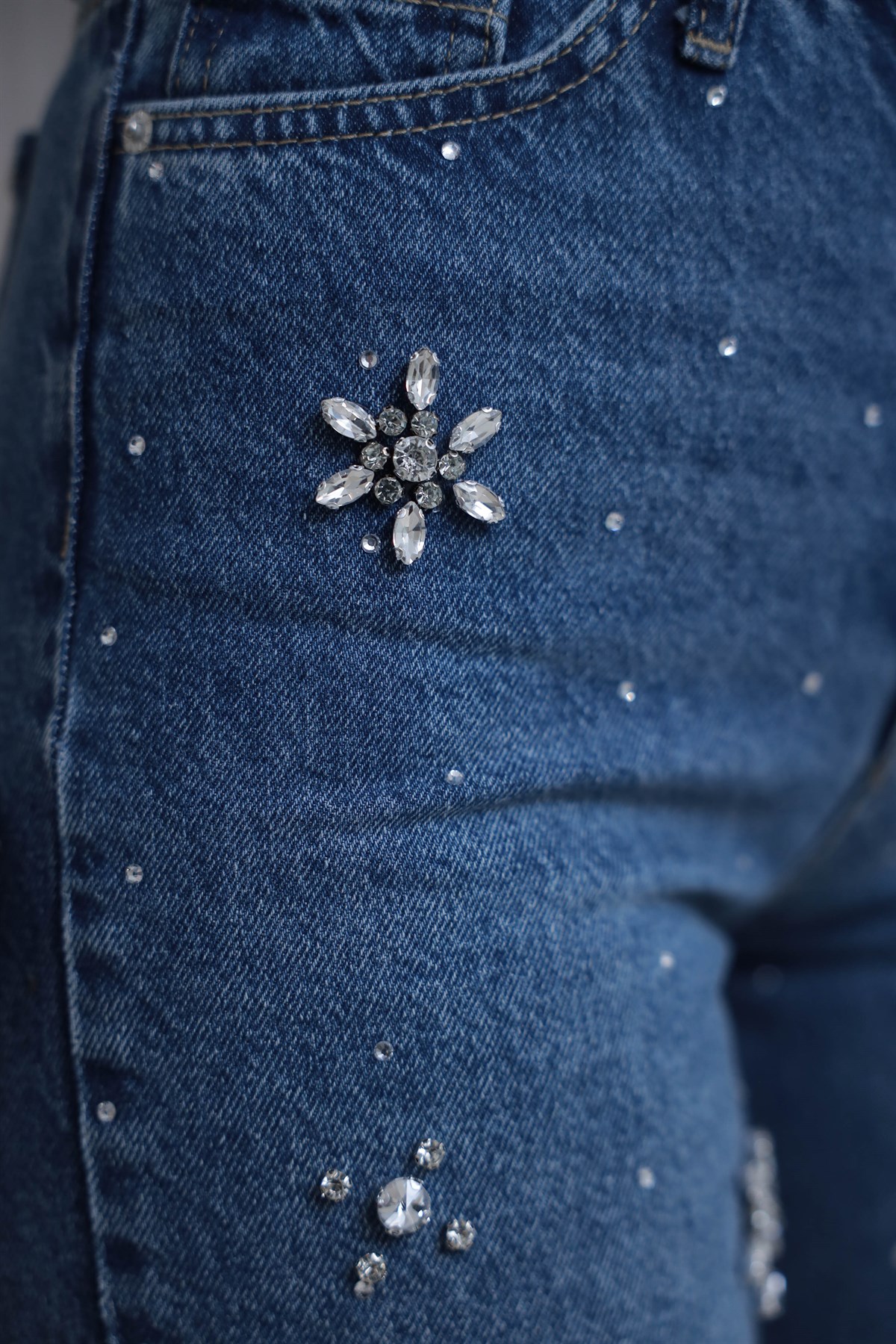 1015 Motif Taşlı Bol Kalıp Jean Pantolon MAVİ