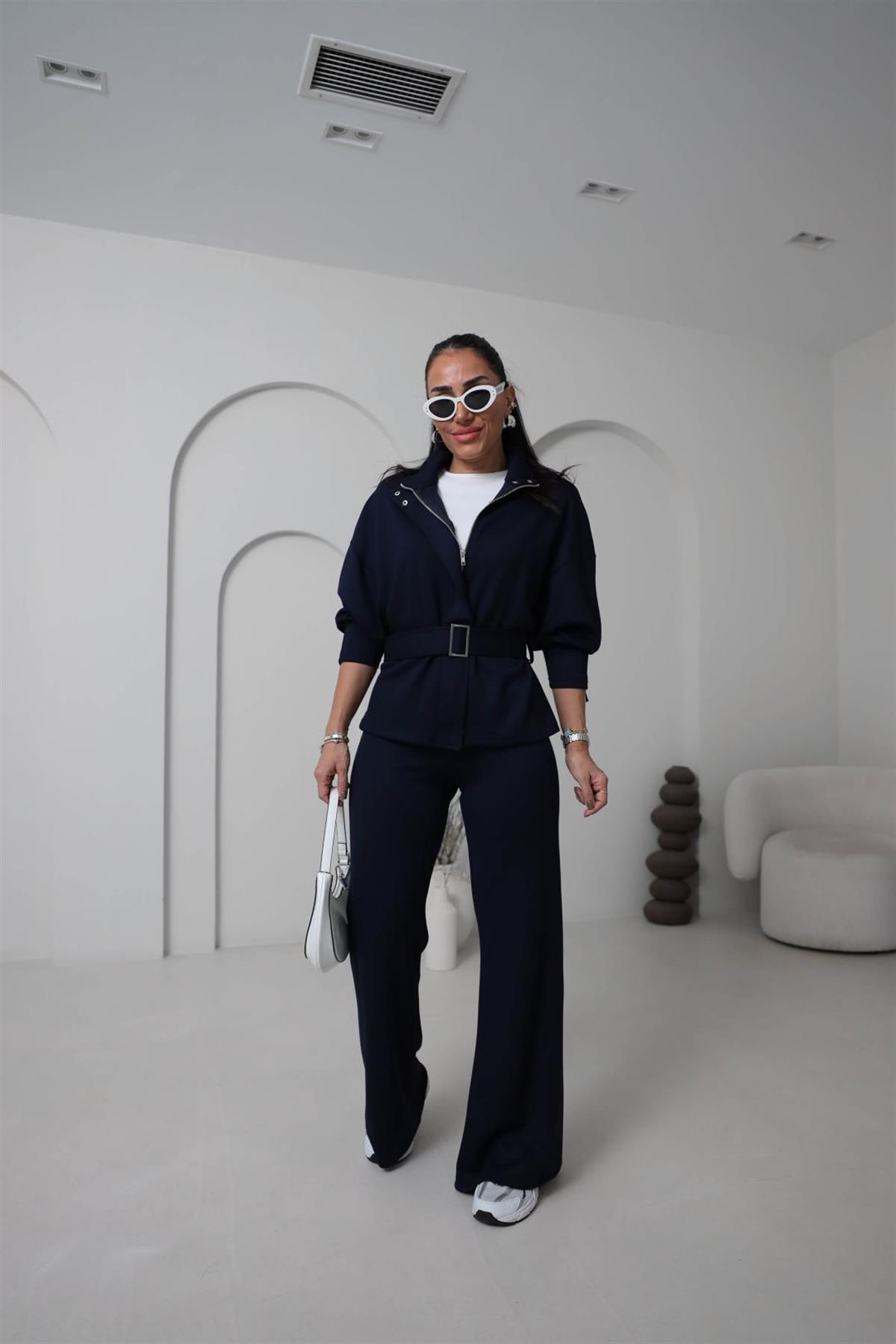 8616 Fermuarlı Kuşaklı Çıtçıt Detaylı Modal Takım LACİVERT