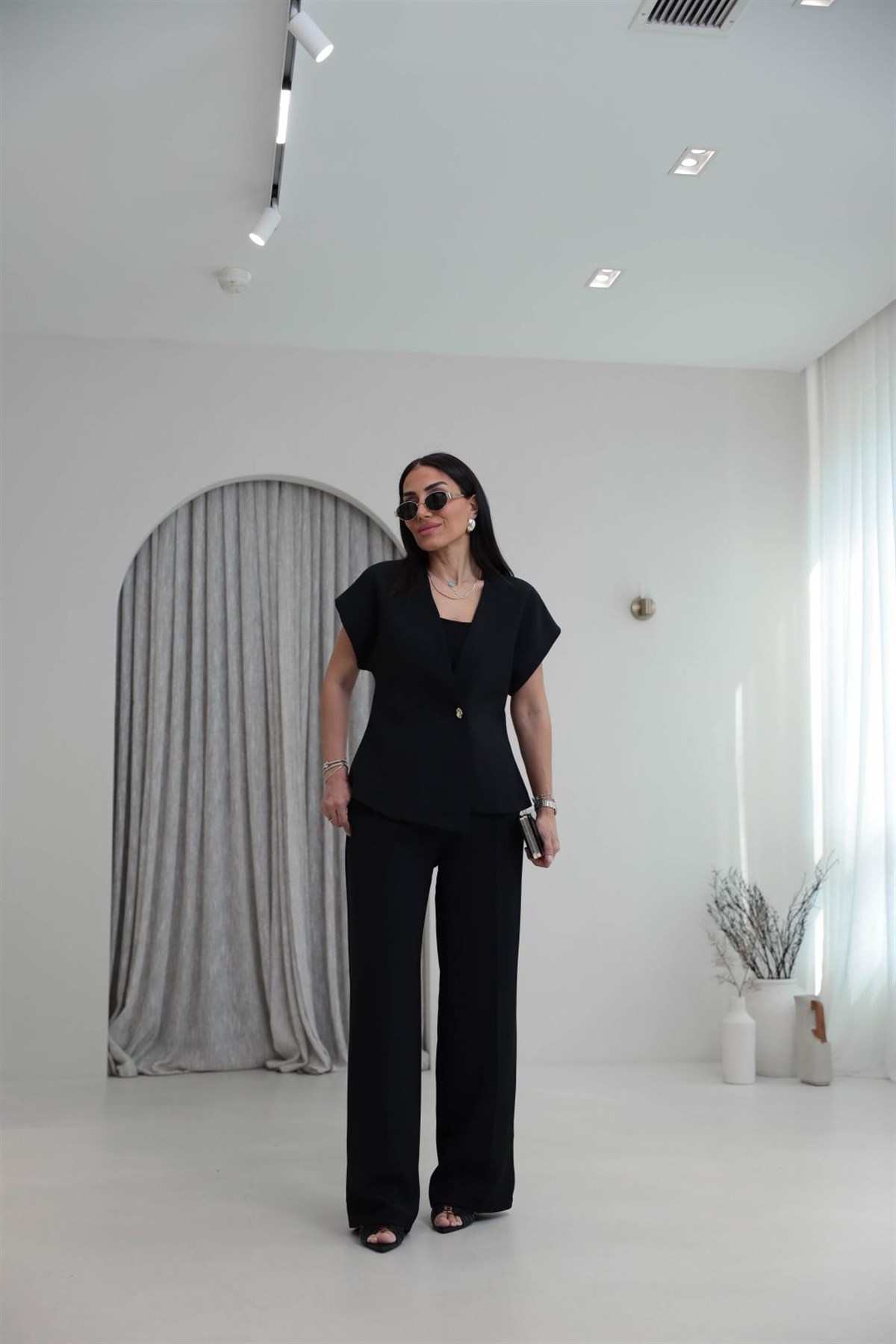 7252 Kolsuz Asimetrik Gold Düğmeli Takım SİYAH