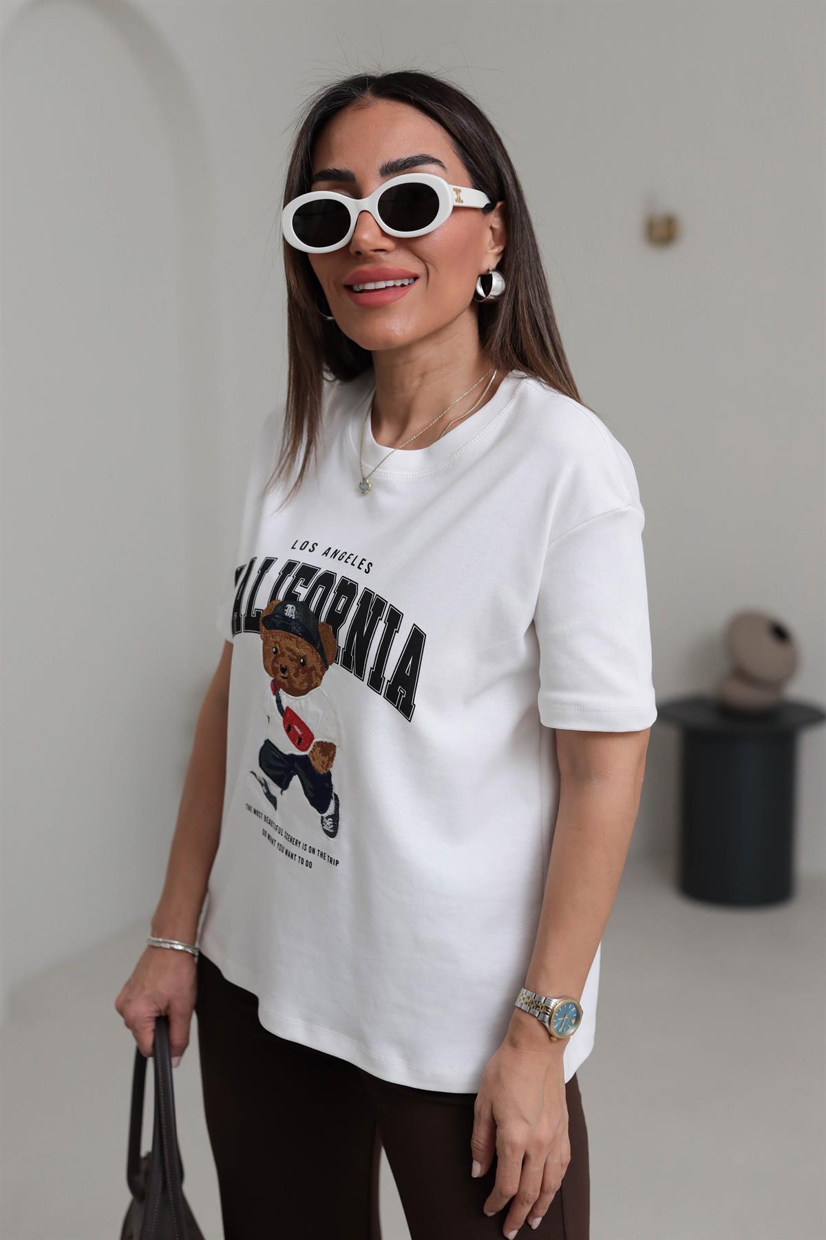 0295 Bisiklet Yaka Tedy Nakışlı Koton Tshirt EKRU