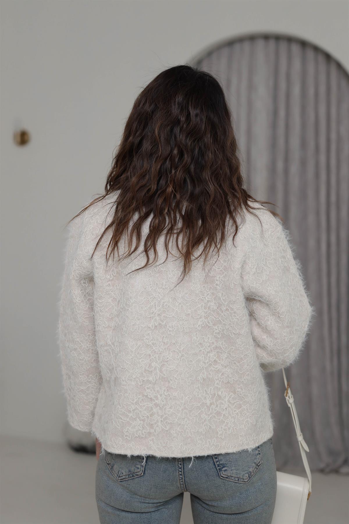 584 Polo Yaka İşlemeli Işıltılı Triko Ceket TAŞ