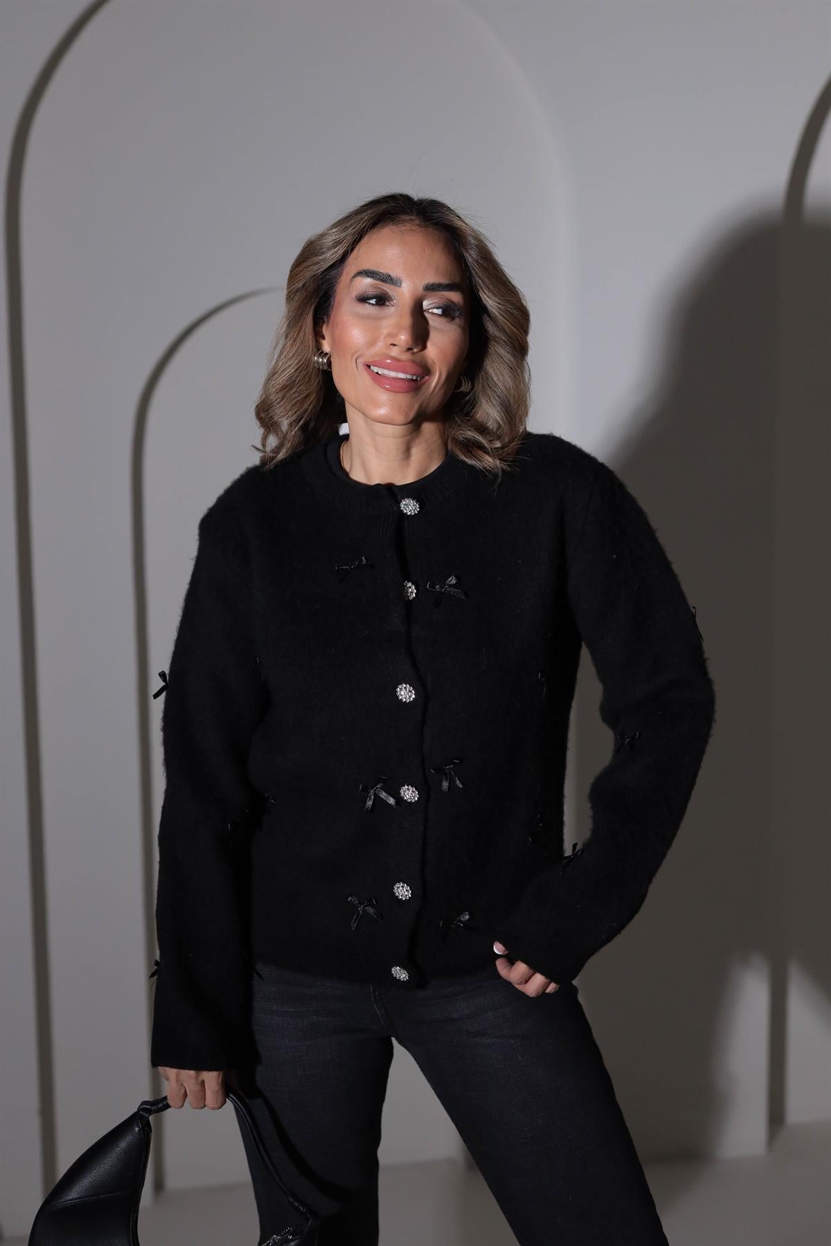 Taş Düğmeli Fiyonk Detaylı Hırka SİYAH