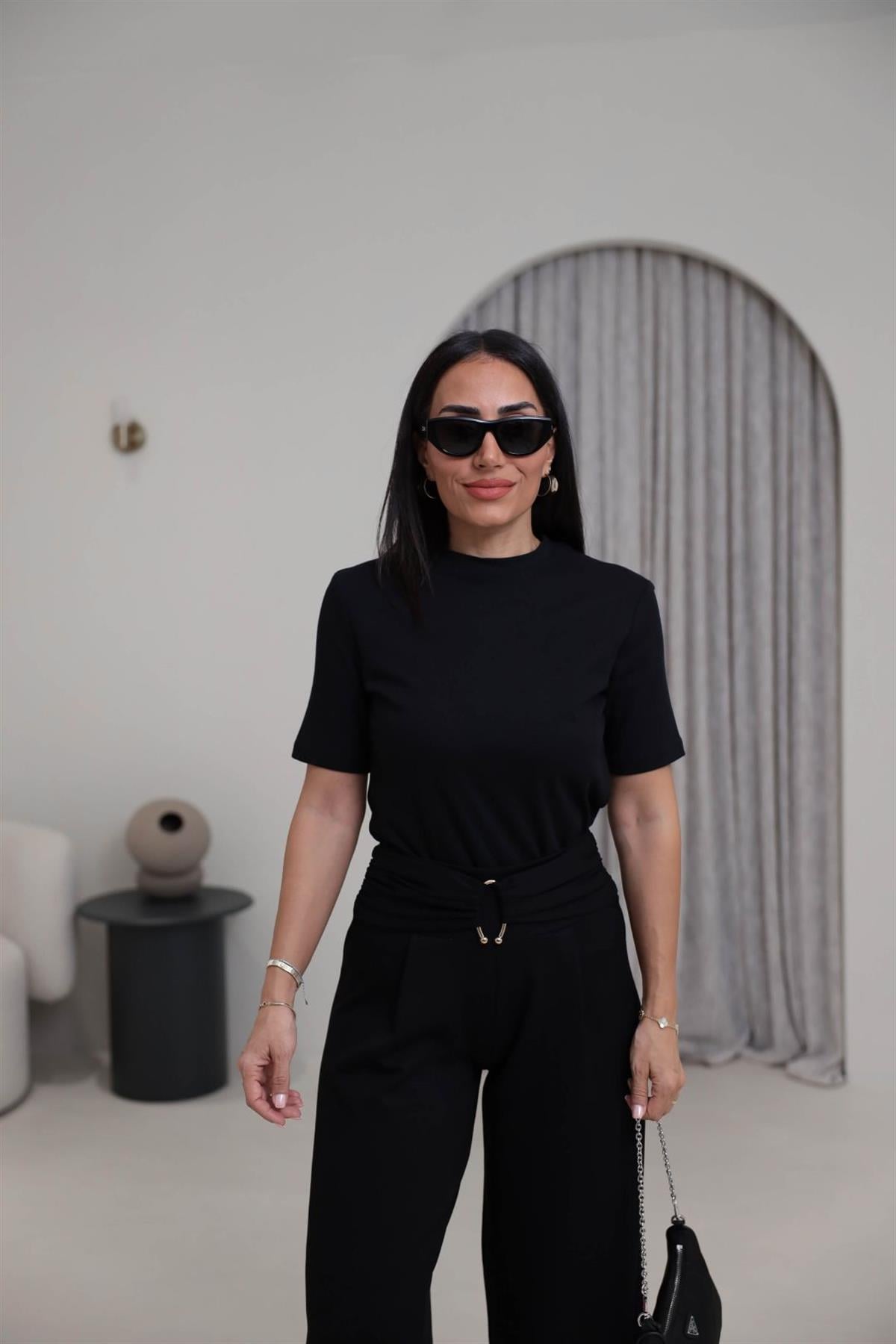 1075 Bisiklet Yaka Pamuklu Basic Tshirt SİYAH