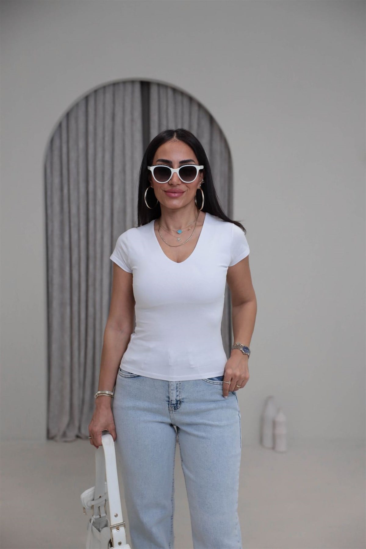 7548 V Yaka Basic Karol Tshirt BEYAZ
