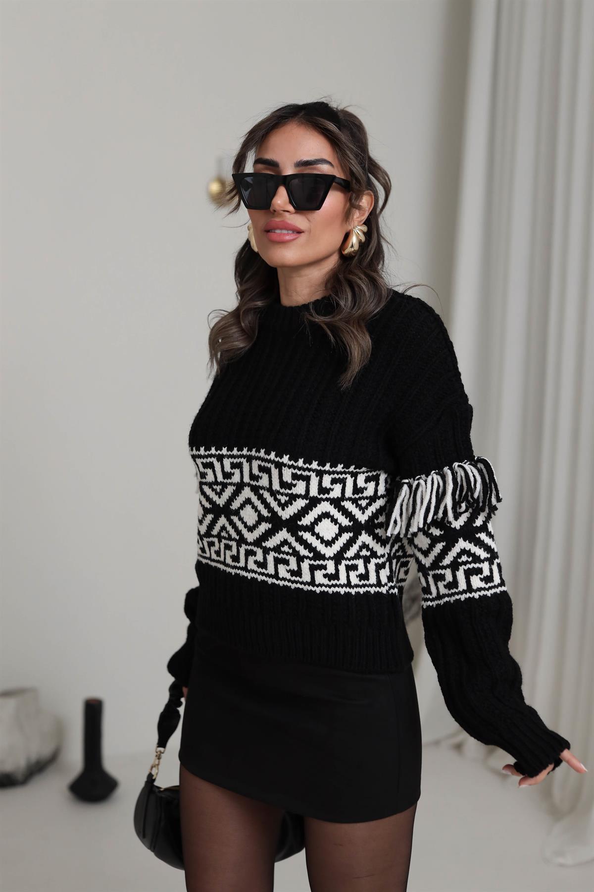 5194 Bisiklet Yaka Kolu Püsküllü Desenli Triko SİYAH