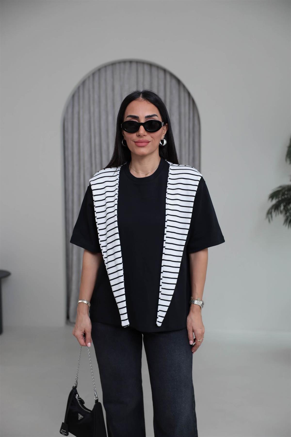 0688 Atkı Detaylı Çizgili Tshirt SİYAHBEYAZ