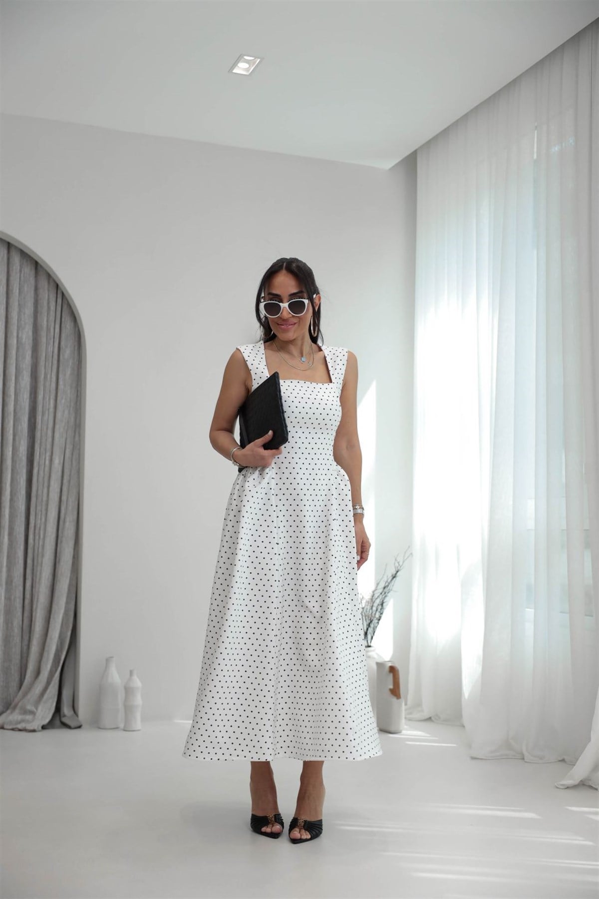 3950 Kalın Askılı Kare Yaka Puantiyeli Vintage Elbise EKRU