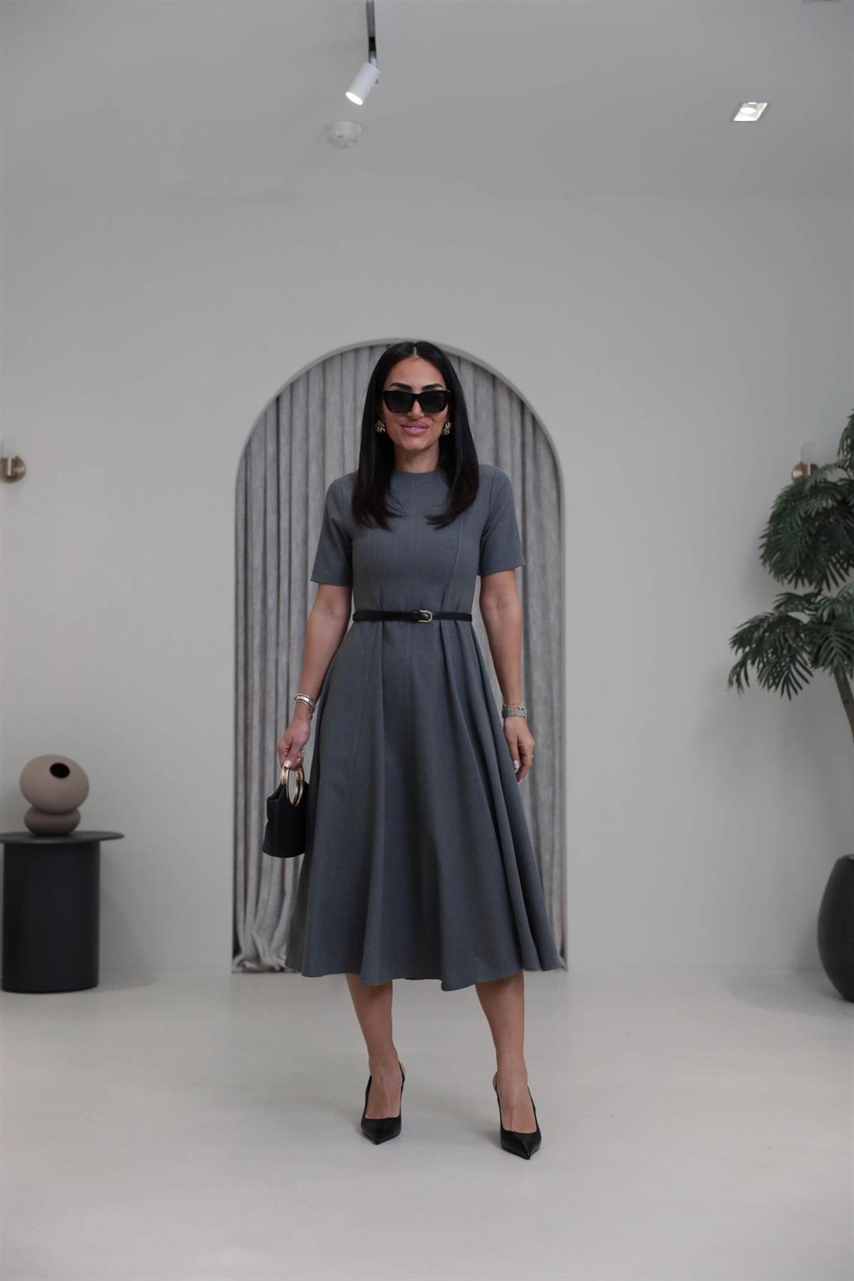 1013 Bisiklet Yaka Kemerli Kloş Elbise GRİ