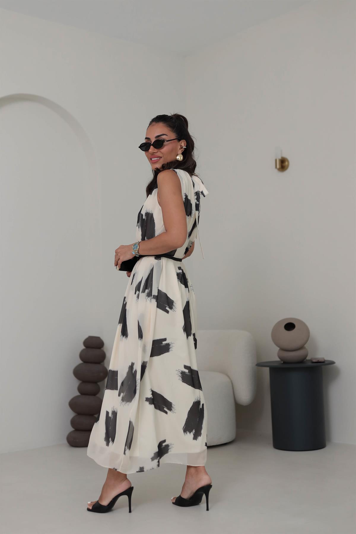 6319 Boyundan Bağlamalı Desenli Şifon Elbise KREM-SİYAH