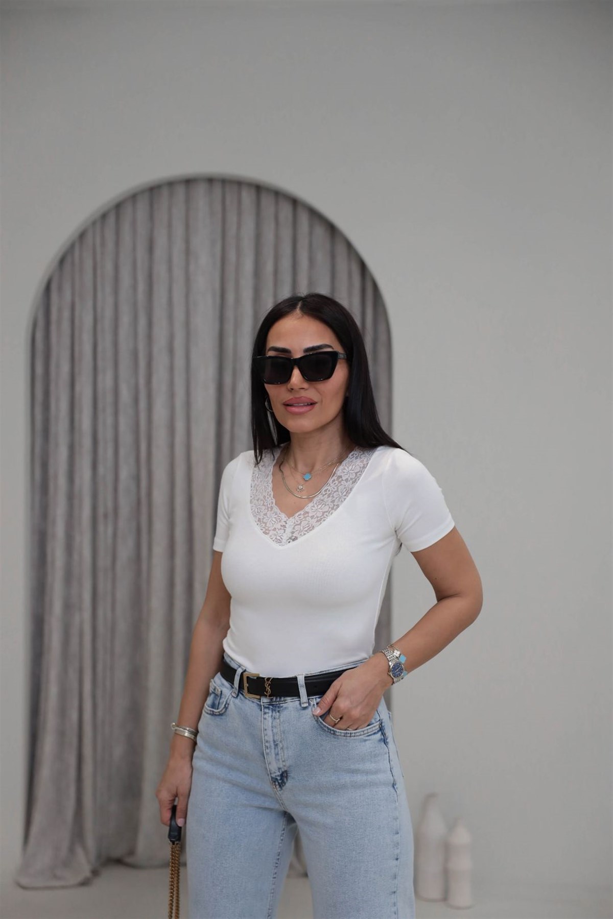 1015 V Yaka Dantelli Modal Body EKRU