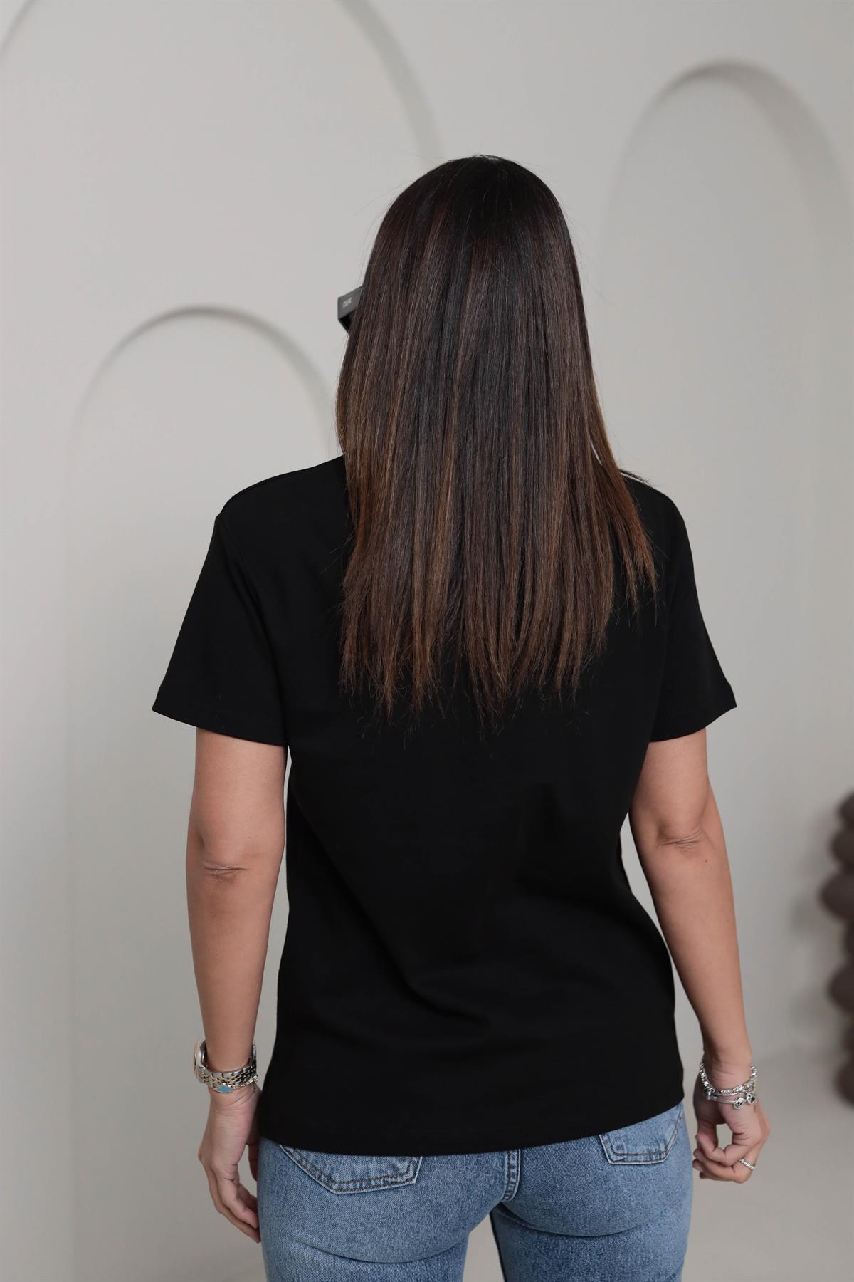 1022 Bisiklet Yaka Gümüş Yazı Detaylı Tshirt SİYAH