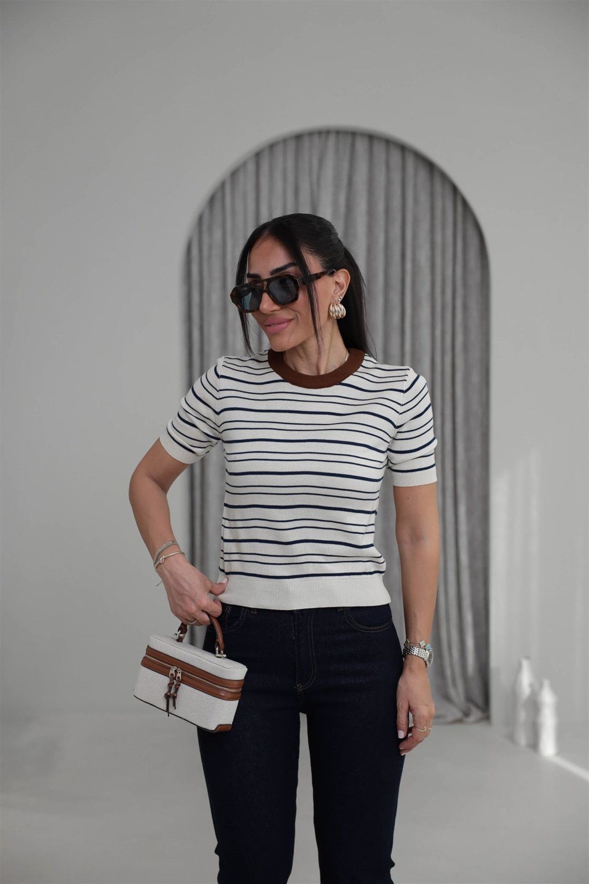 1763 Kısa Kol Çizgili Triko Bluz KREM