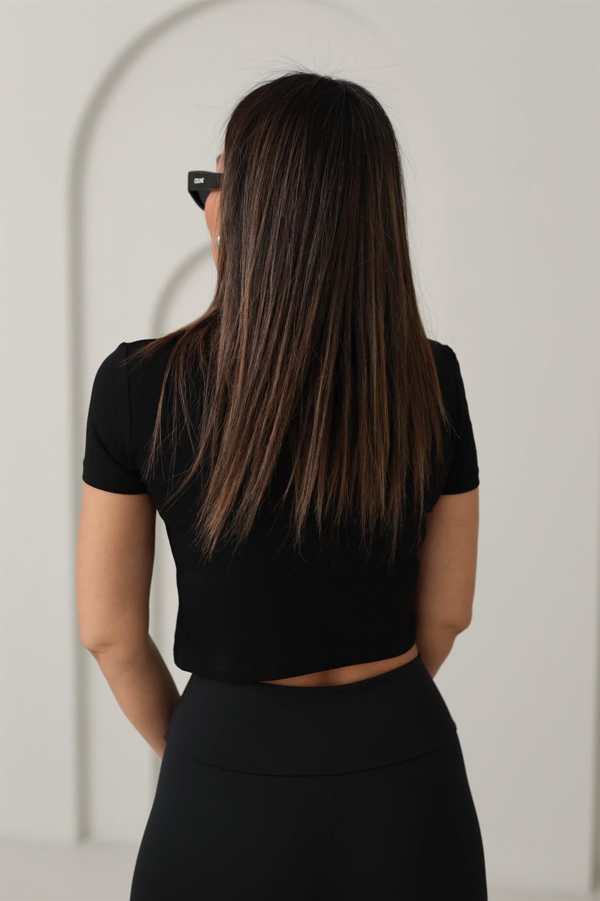 8601 Yazı Detaylı Crop Tshirt SİYAH