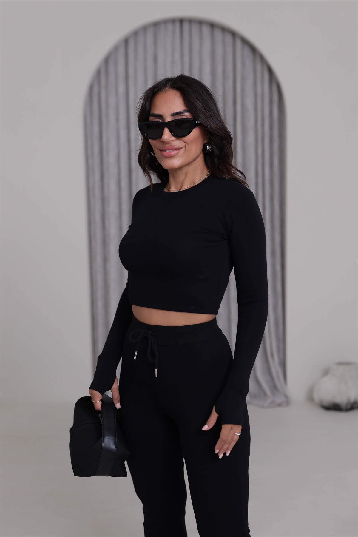 1060 Ribanalı Parmak Geçmeli İspanyol Paça Takım SİYAH