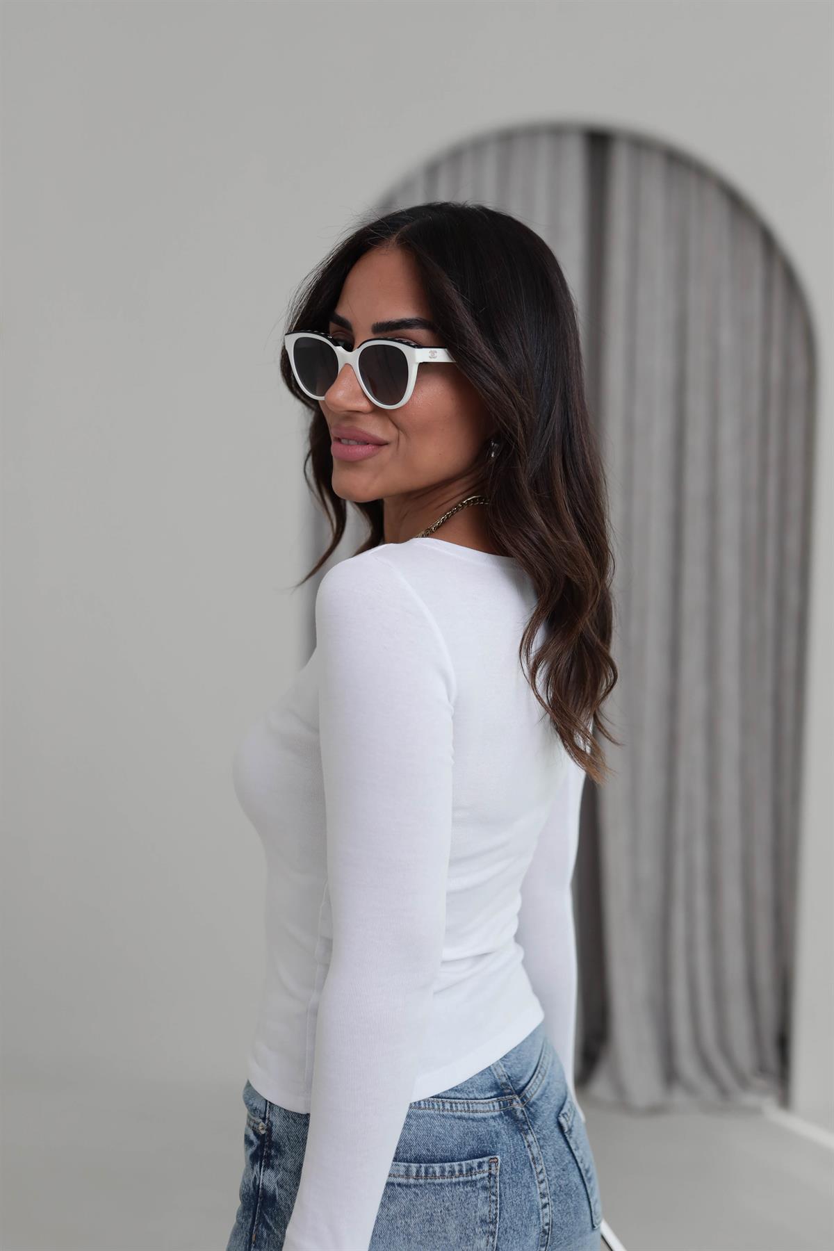 1332 Kayık Yaka Uzun Kollu Bluz BEYAZ